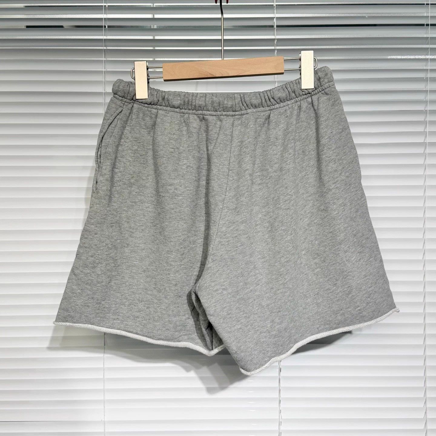 Celine Celine Gray Embroidered Logo Drawstring Straight Short L Size US 34 / EU 50 - 2 Thumbnail