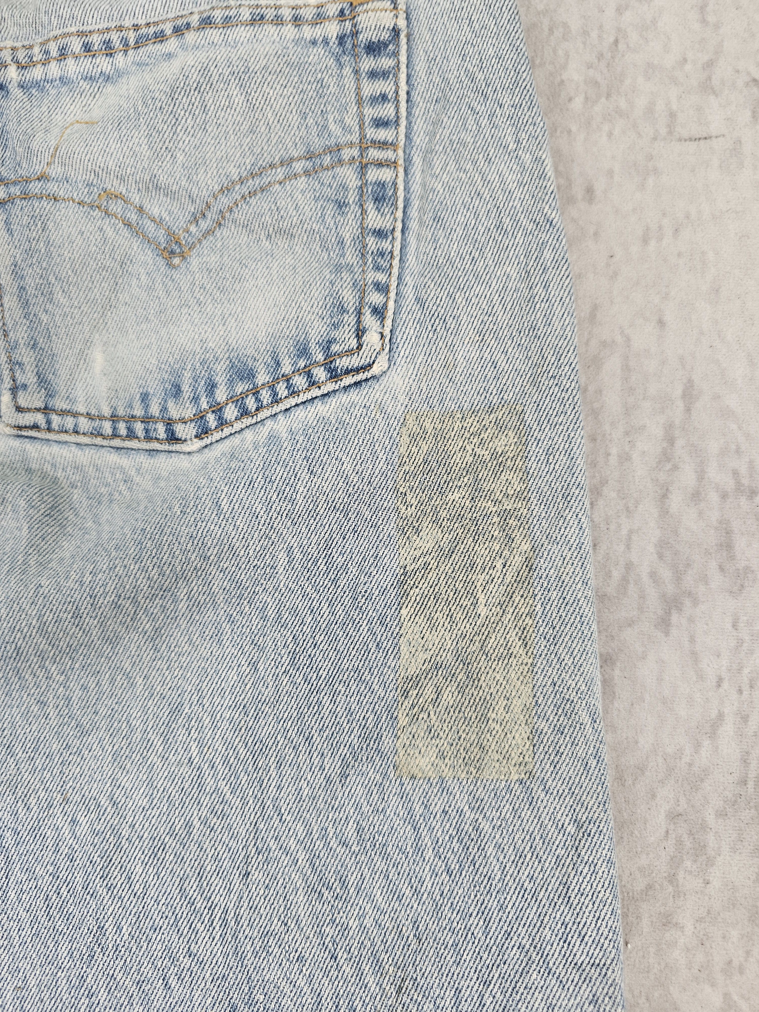 Levi's Vtg 90's LEVIS 501 XX Sun Faded Distressed Jeans L0438 Size US 31 - 12 Thumbnail