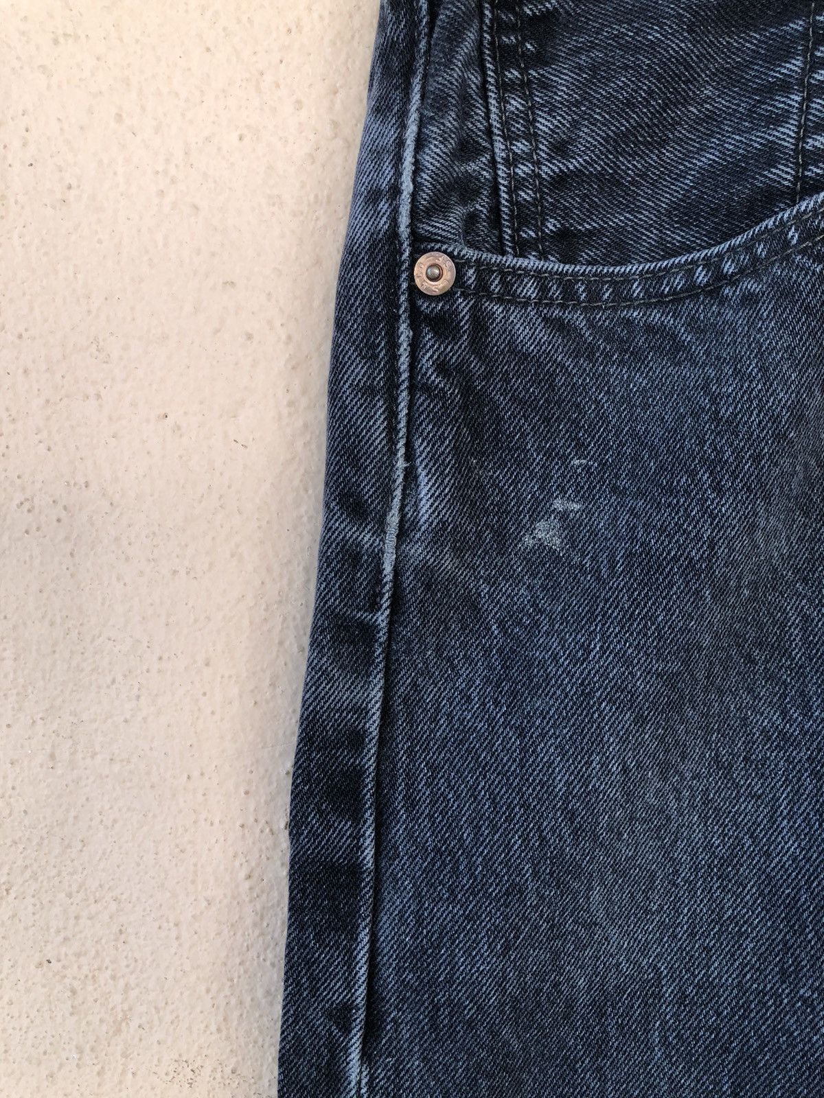 Levi's Vintage Clothing × Vintage Vintage LEVIS 501 Flat Black Button Fly Jeans Size US 38 / EU 54 - 14 Thumbnail