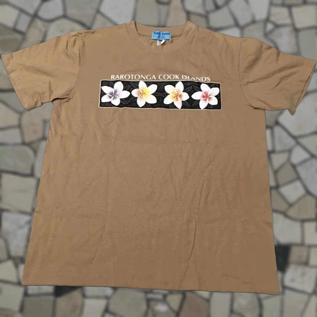 Vintage VINTAGE shirt T-Shirt Beige L Men Beige 90s NZ COOK ISLANDS graphic print Short Sleeve Crew Neck Nike? Size US L / EU 52-54 / 3 - 1 Thumbnail