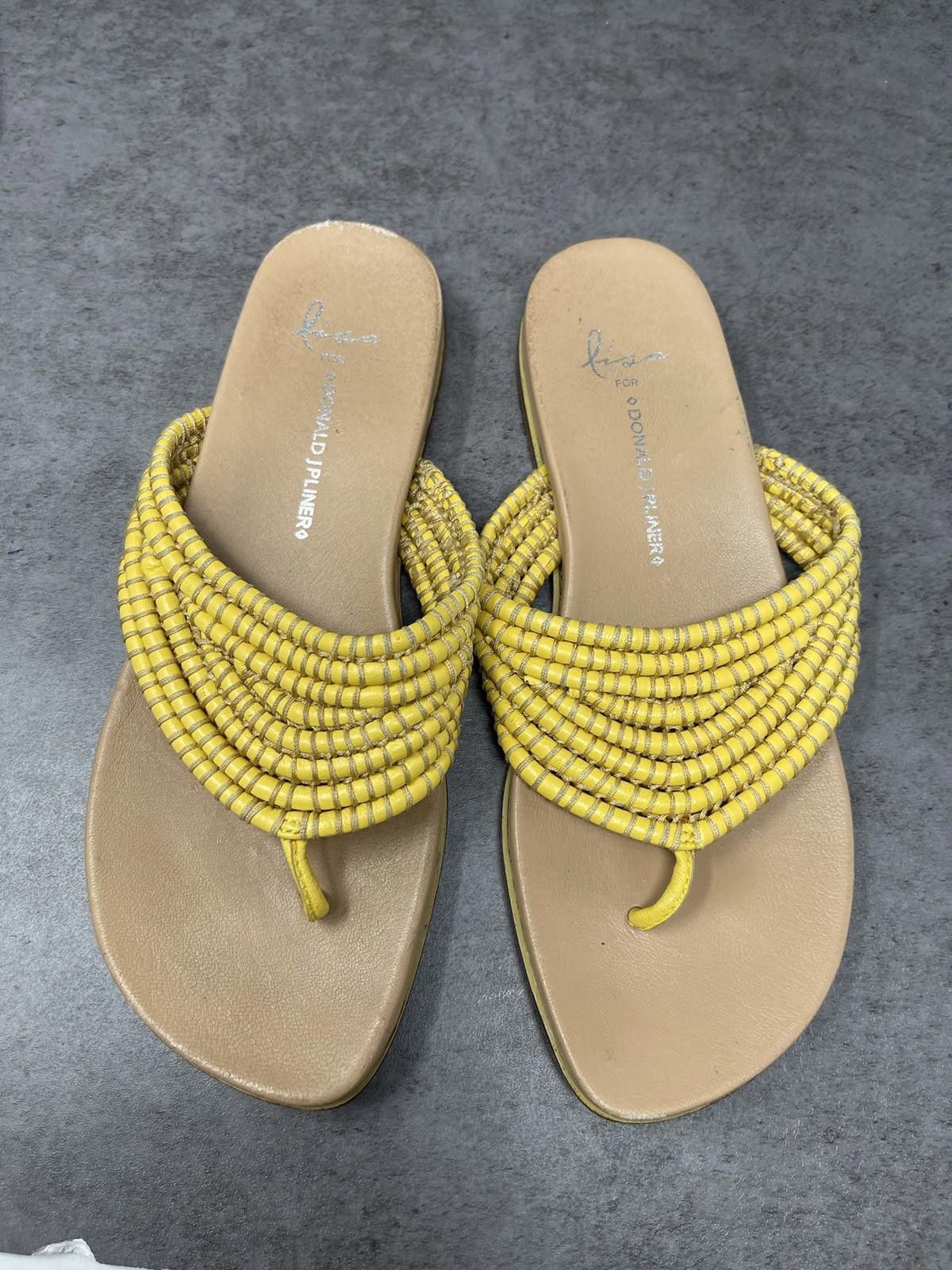 Donald Pliner Donald J Pilner Sandals Womens Size 7.5 Yellow Lisa Leather Size US 7.5 / IT 37.5 - 9 Thumbnail