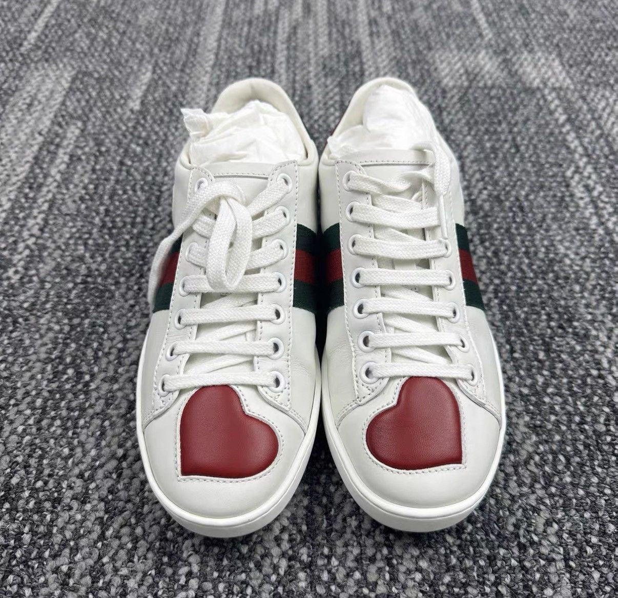 Gucci Gucci ACE Heart White Sneakers J42 Size US 4 / IT 34 - 2 Thumbnail