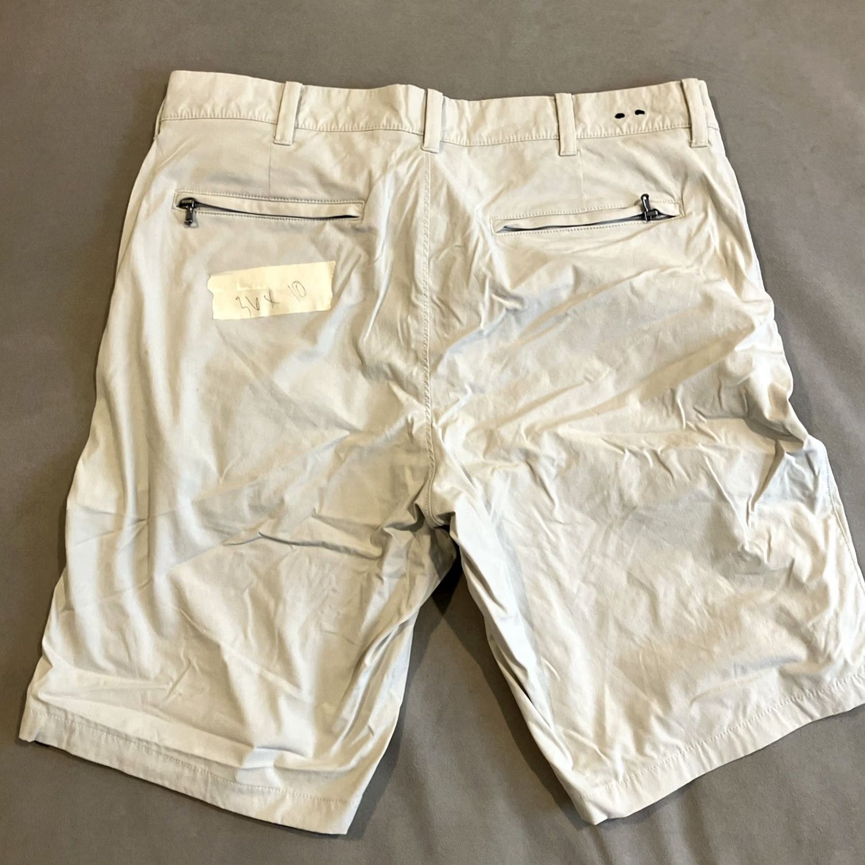 J.Crew J.CREW Bermuda Shorts Beige Men 36 Regular 10in Inseam Stretch Nylon Tech Golf Casual 36x10 Mens Size US 36 / EU 52 - 3 Thumbnail