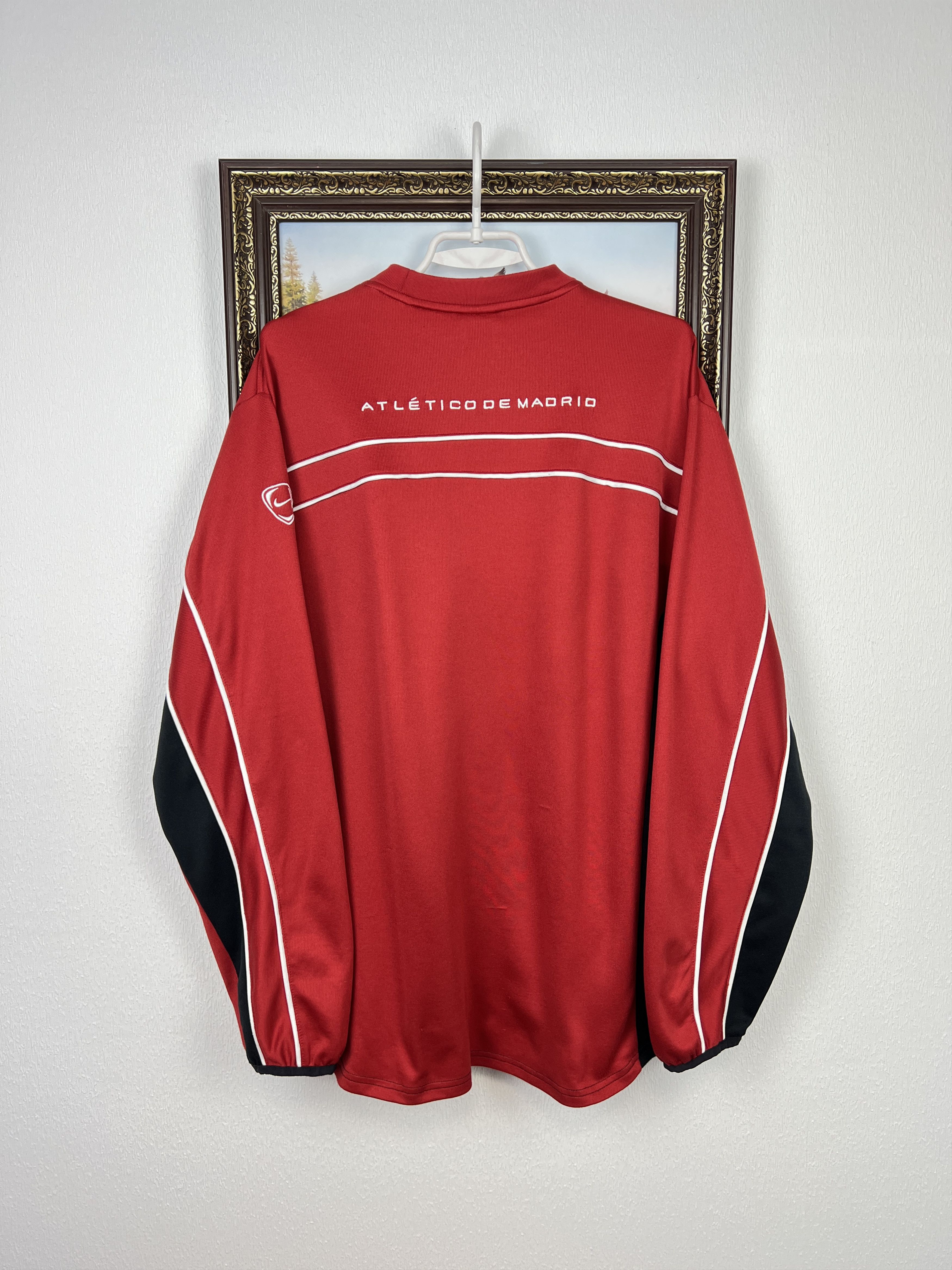Nike Vintage Nike Atletico Madrid Football Sweatshirt Soccer Size US L / EU 52-54 / 3 - 12 Thumbnail