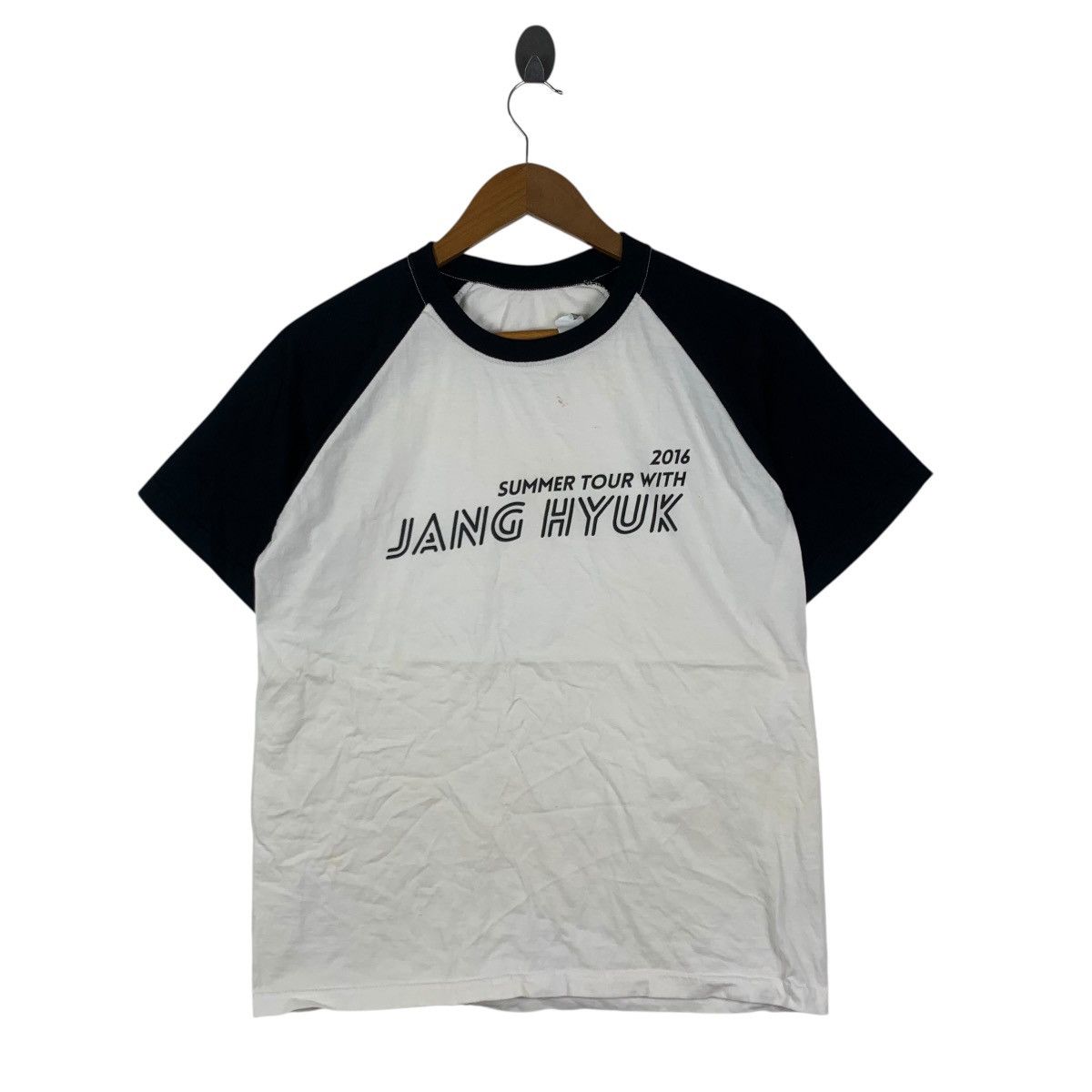 Vintage JANG HYUK Summer Tour 2016 Korean Drama Celebrity TShirt Size US M / EU 48-50 / 2 - 1 Thumbnail