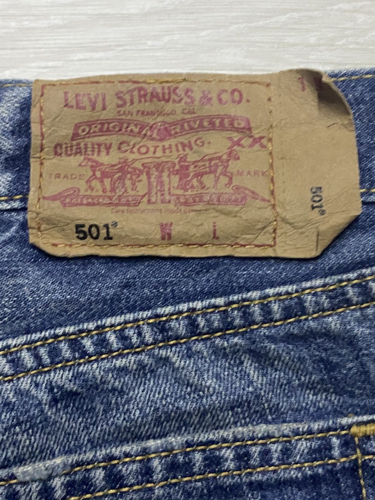 Levi's Vintage Levis 501 Bleached Distressed Jeans Size US 30 / EU 46 - 12 Thumbnail