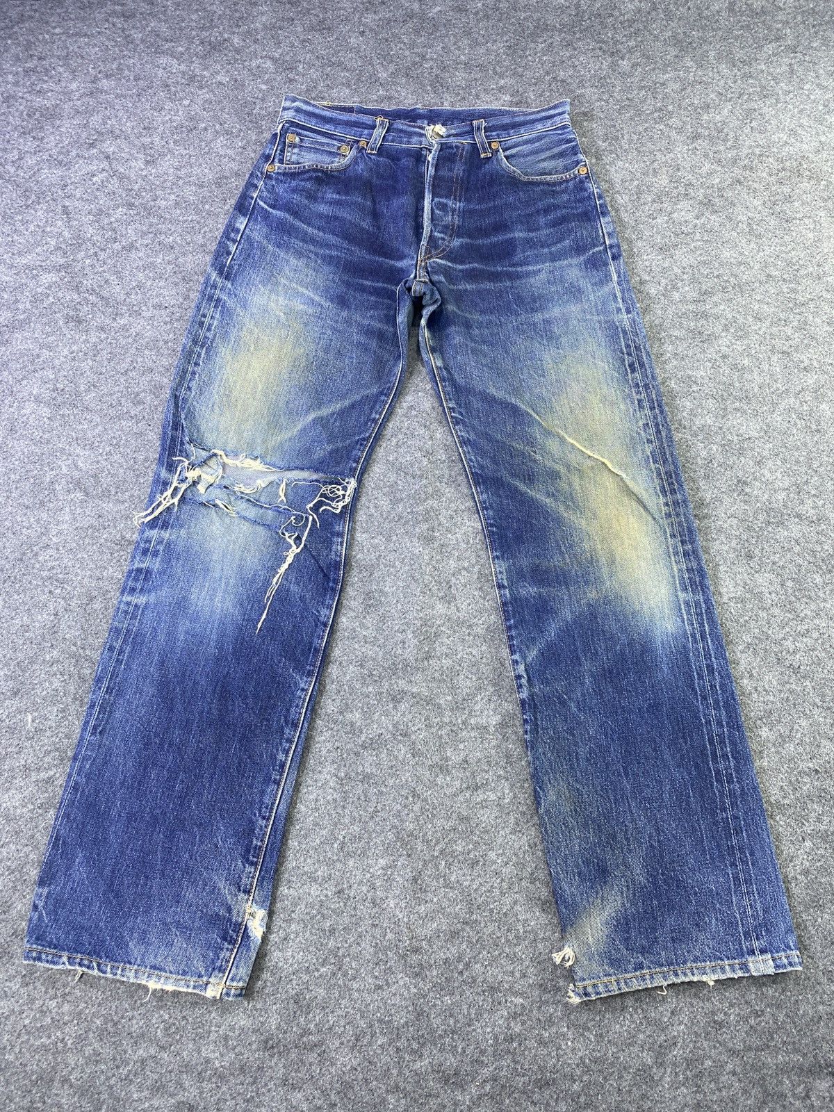 Jean × Levi's × Vintage VINTAGE LEVIS 501xx REDLINE DISTRESSES BLUE WASH JEANS-J888 Size US 30 / EU 46 - 2 Thumbnail