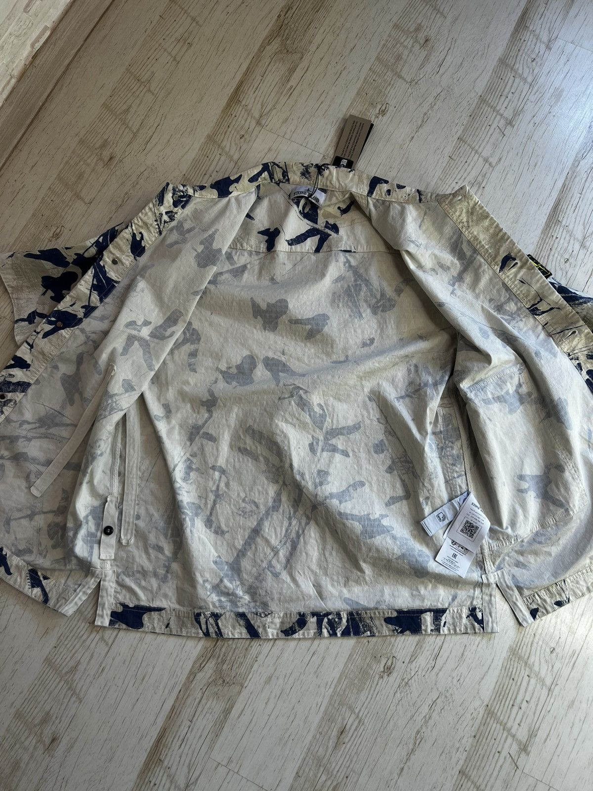 Stone Island Stone Island Desert Camouflage Cotton-Blend Shirt – Size L Size US L / EU 52-54 / 3 - 11 Thumbnail