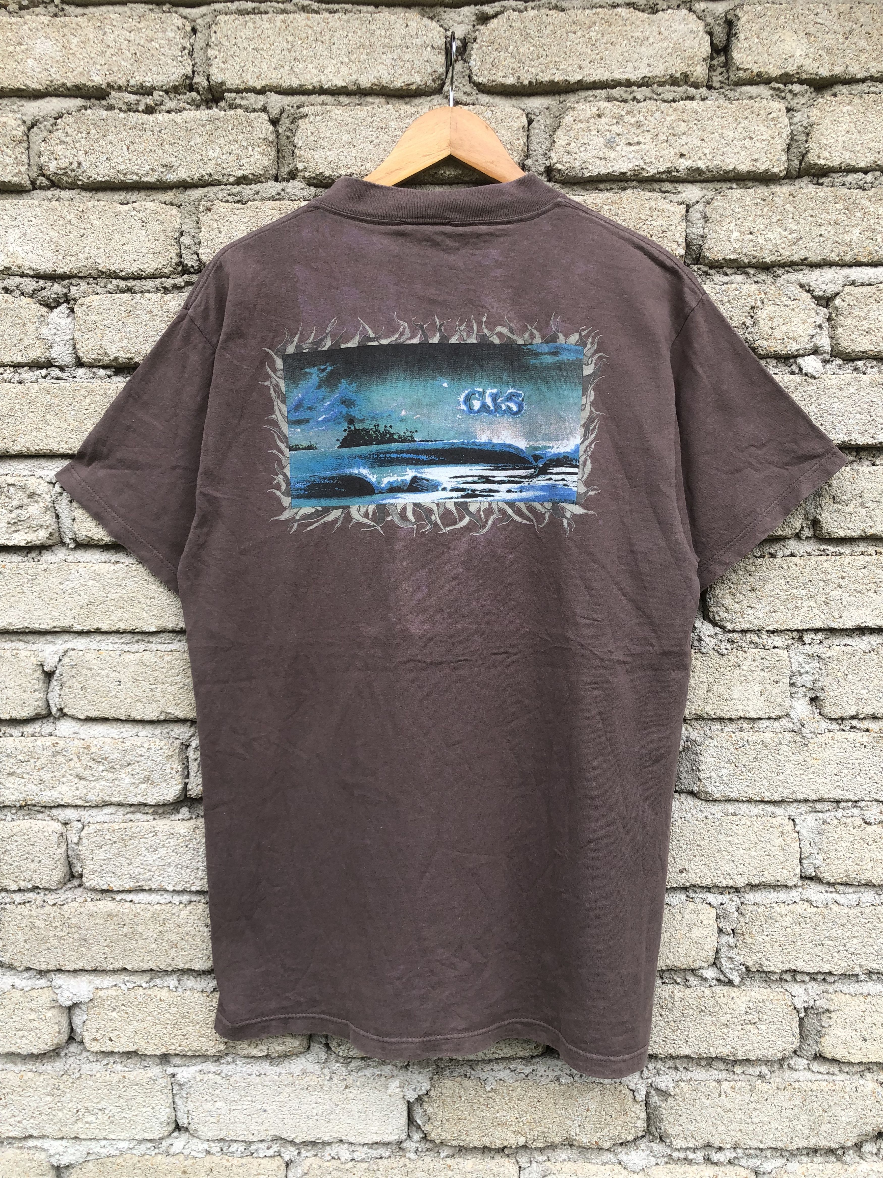 Vintage Vintage Sunfaded Y2K Gordon & Smith Surfboads Tee Size US L / EU 52-54 / 3 - 1 Thumbnail