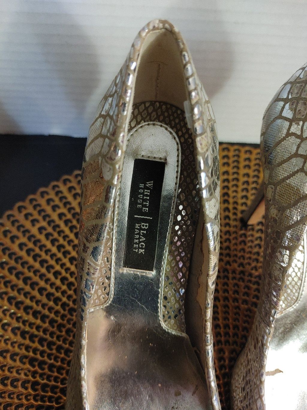 White House Black Market White House Black Market Snowflake Heels Size 6M Size US 6 / IT 36 - 4 Thumbnail