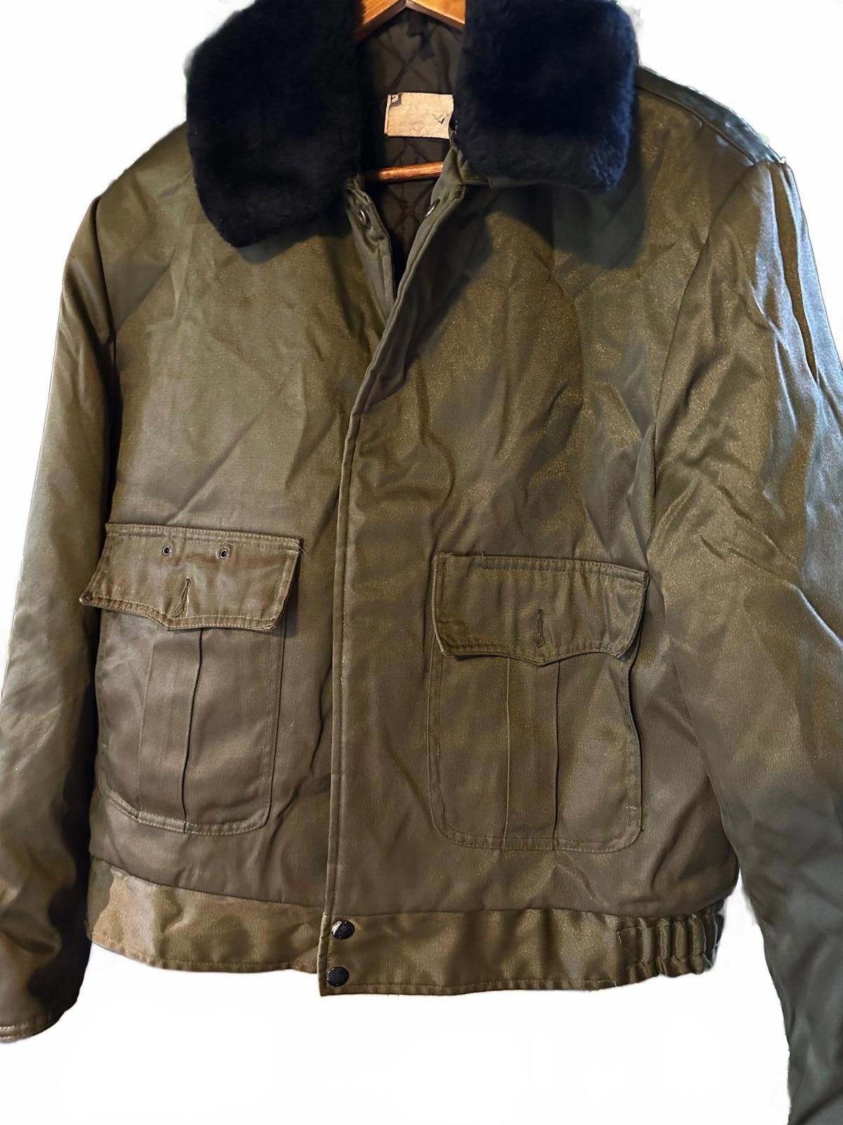 Designer Vintage Capitol Uniform Olive Bomber Jacket Faux Fur Collar Size US M / EU 48-50 / 2 - 1 Thumbnail