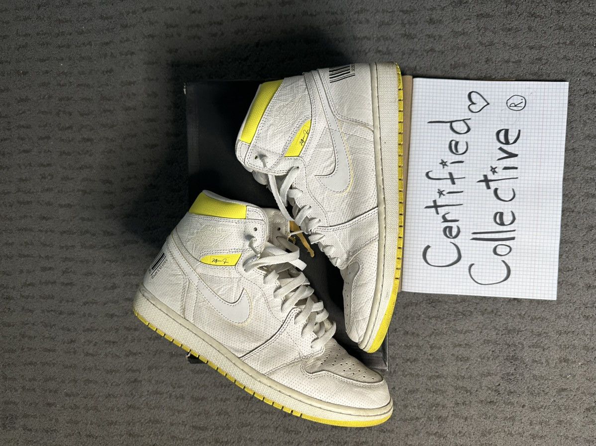 Jordan Brand × Nike Air Jordan 1 Retro Size US 11 / EU 44 - 2 Thumbnail