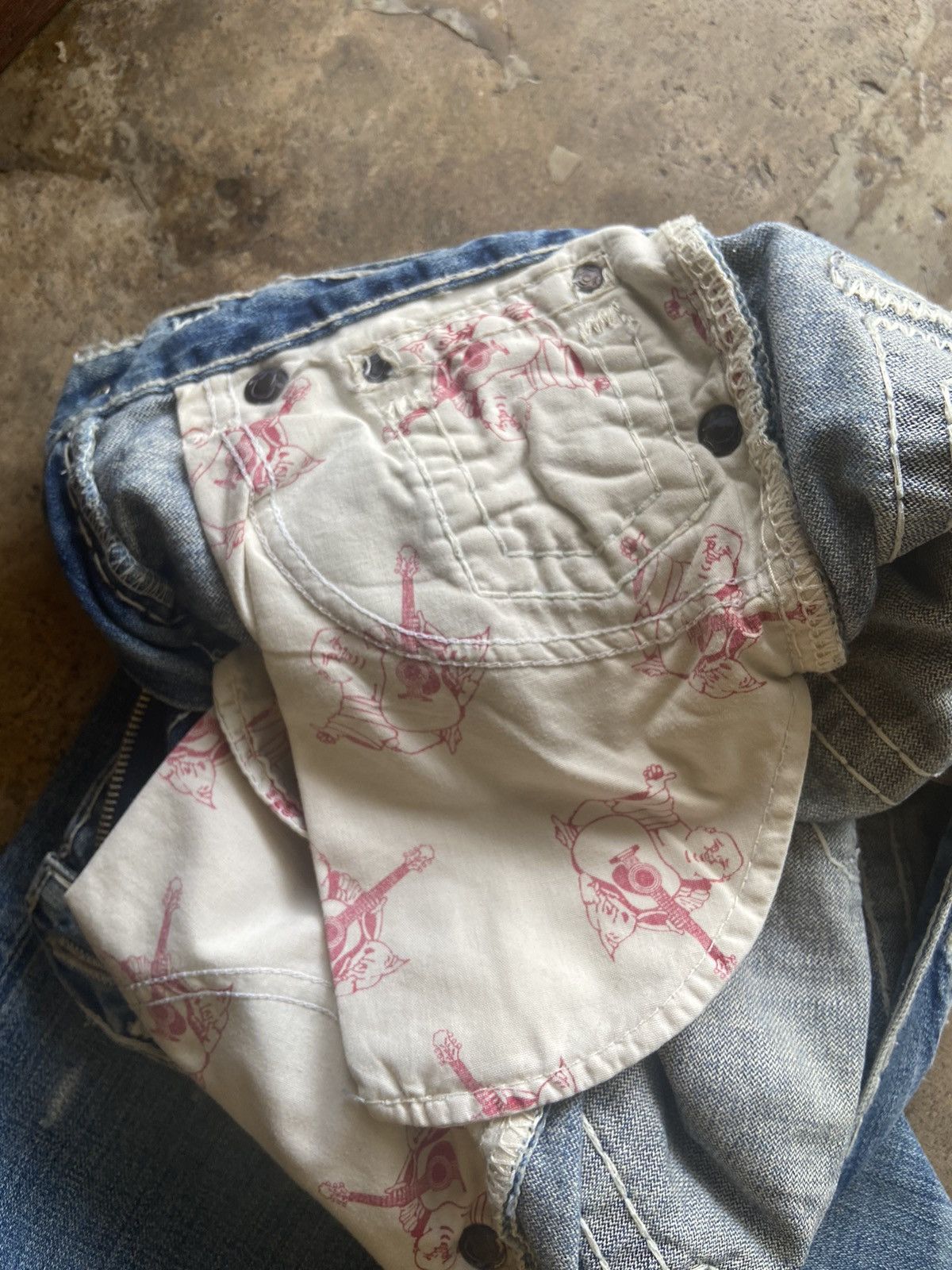 True Religion True Religion ricky super T Size US 33 - 12 Thumbnail