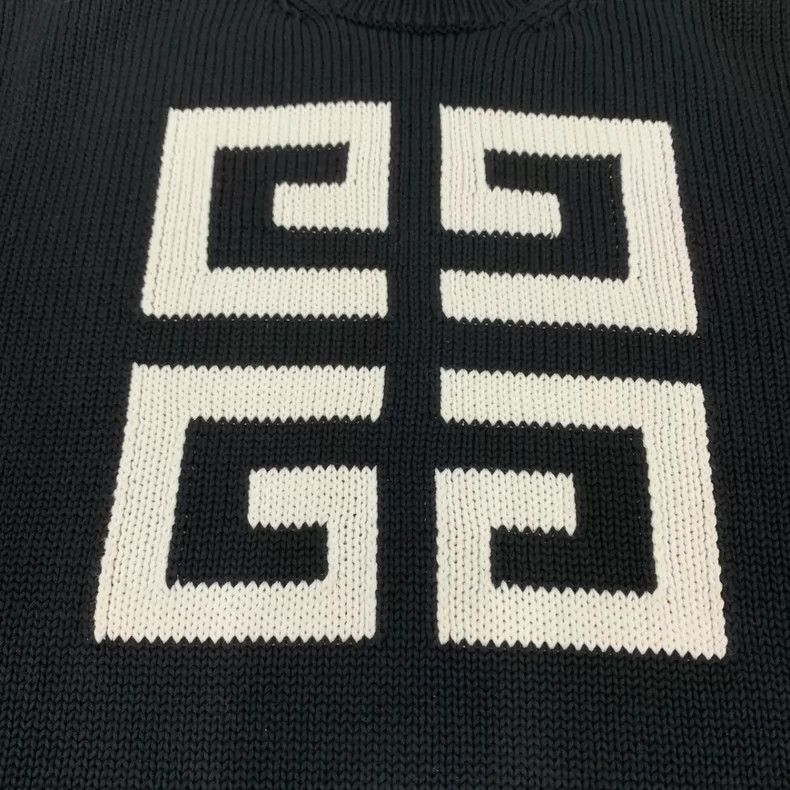 Givenchy Givenchy Black Destroyed Large Logo Knit Sweater Size XL Size US XL / EU 56 / 4 - 4 Thumbnail