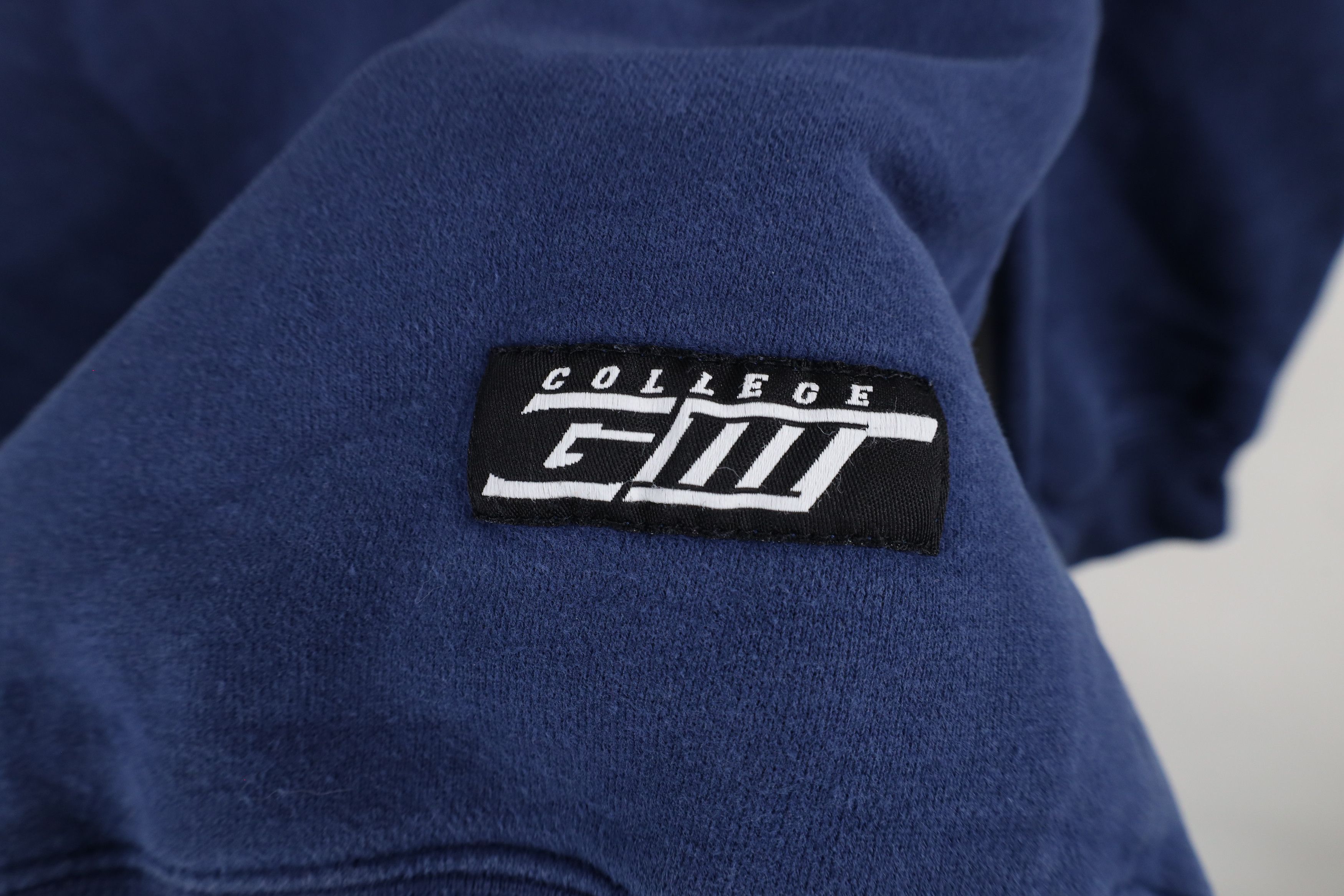 Vintage Vintage 90s Spell Script University of Michigan Sweatshirt Size M / US 6-8 / IT 42-44 - 7 Thumbnail