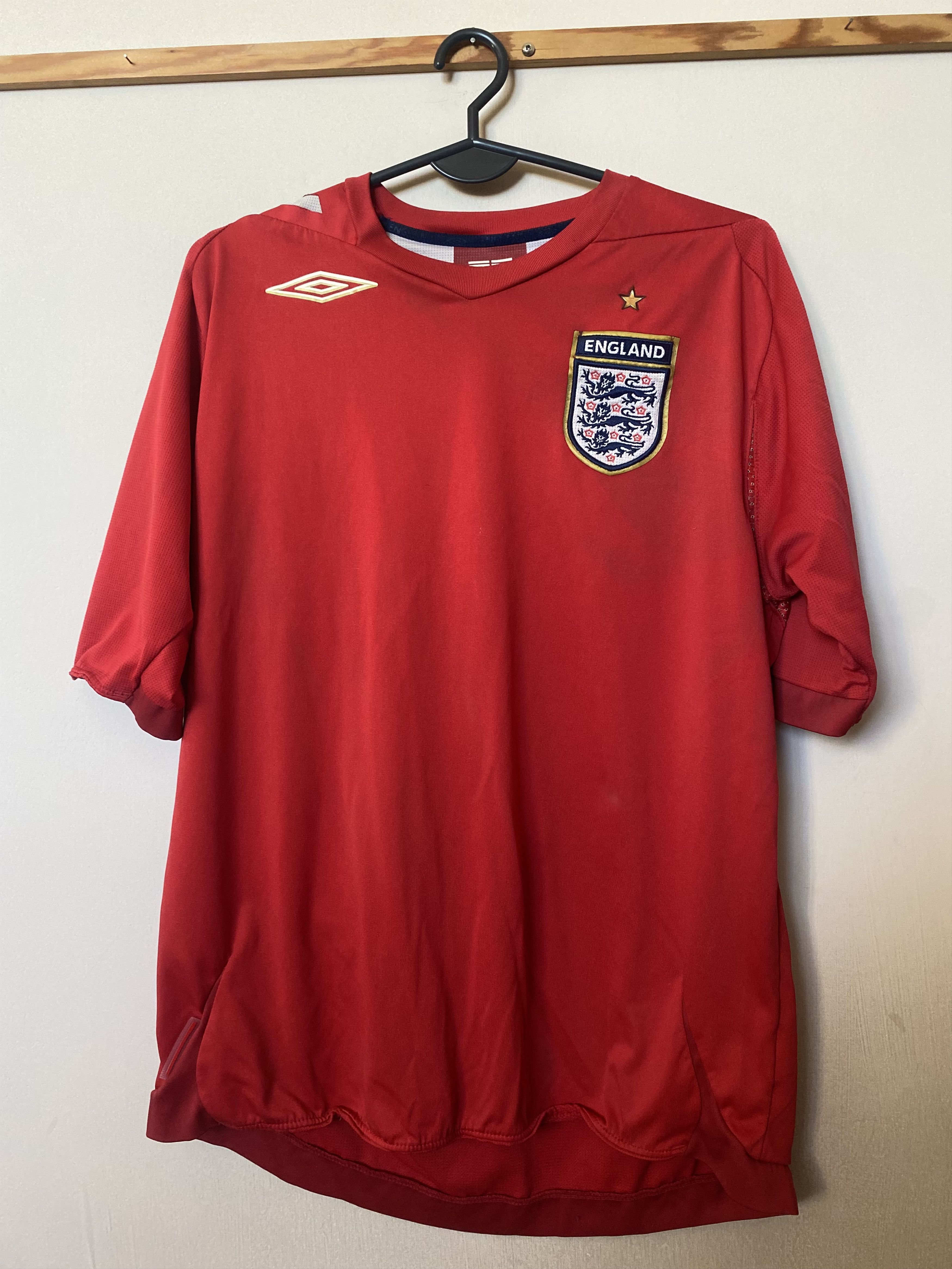 Umbro Soccer Jersey ENGLAND - 2006 - 2008 - L- Umbro - UNIQUE Size US L / EU 52-54 / 3 - 1 Thumbnail