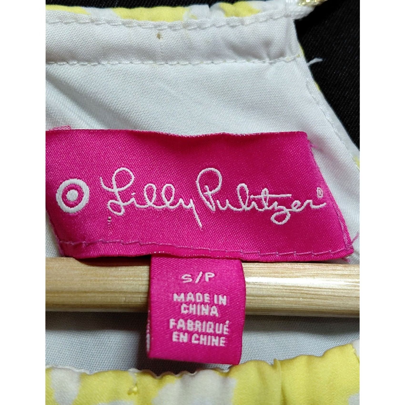 Lilly Pulitzer Lilly Pulitzer Yellow Floral Halter Top Sleeveless Lightweight Women S/P Blouse Casual Spring Summer Beachwear Size S / US 4 / IT 40 - 4 Thumbnail