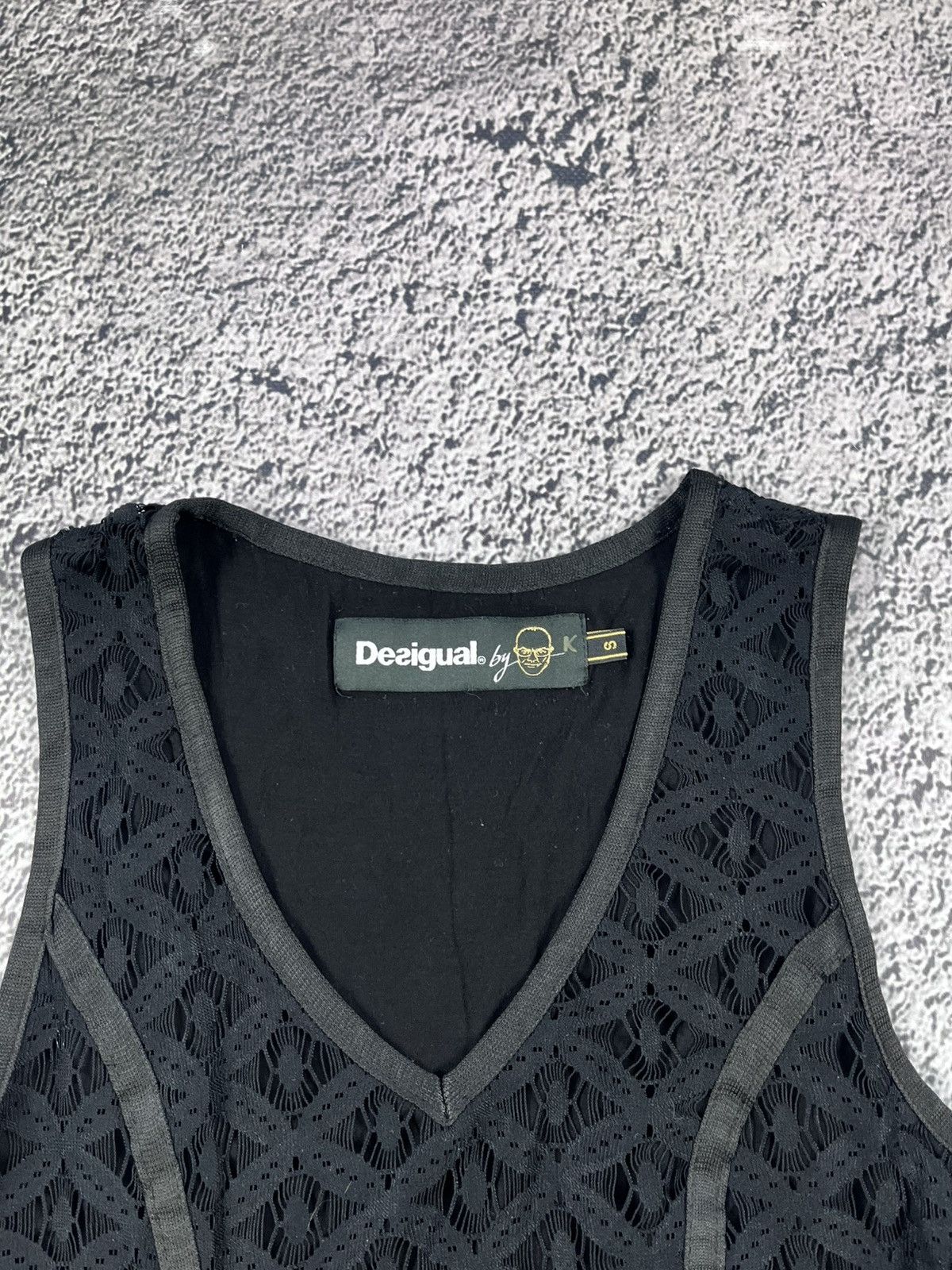 Desigual Vintage Desigual Black Geometric Lace Sleeveless Dress Size S / US 4 / IT 40 - 4 Thumbnail