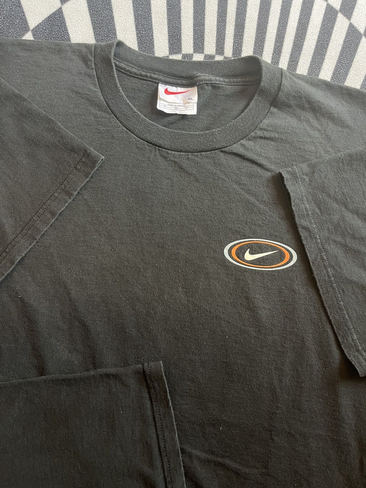 Nike Vintage NIKE ATHLETICS Logo collection 90’s Tshirt Size US XL / EU 56 / 4 - 8 Thumbnail