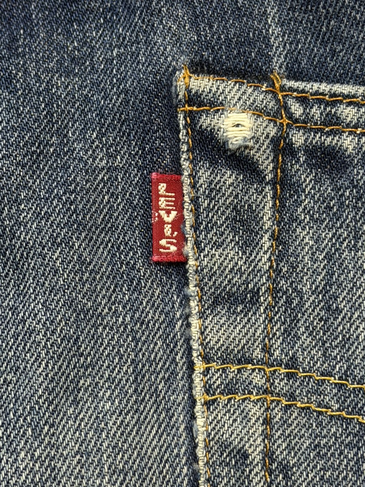 Levi's Vintage 90s Levis 501 Selvedge Big E Faded Clawmark Distress Size US 30 / EU 46 - 7 Thumbnail