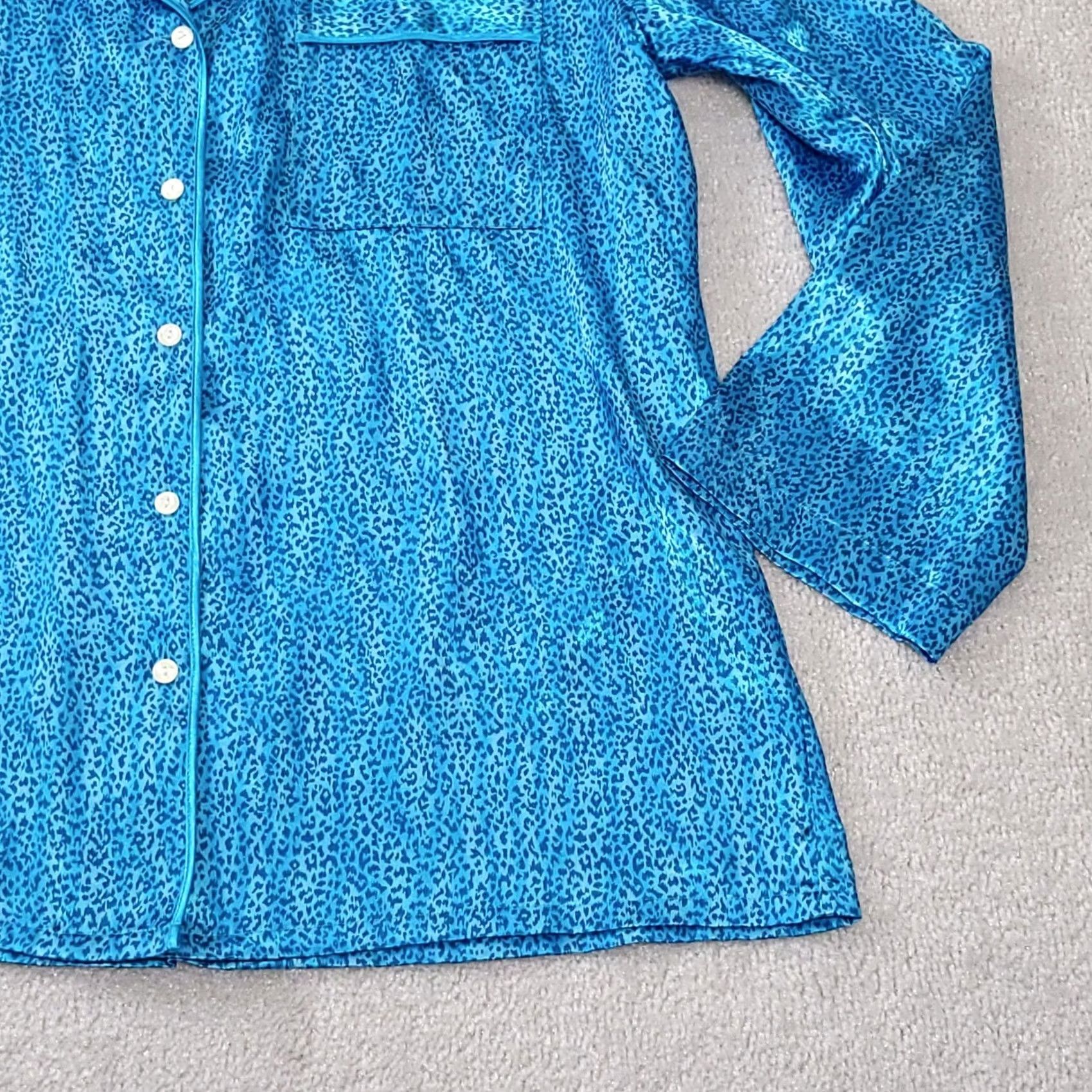 Victoria's Secret VINTAGE: Victoria’s Secret Animal Print Silky Night Sleep Shirt Pajama Womens Medium Blue Size M / US 6-8 / IT 42-44 - 5 Thumbnail