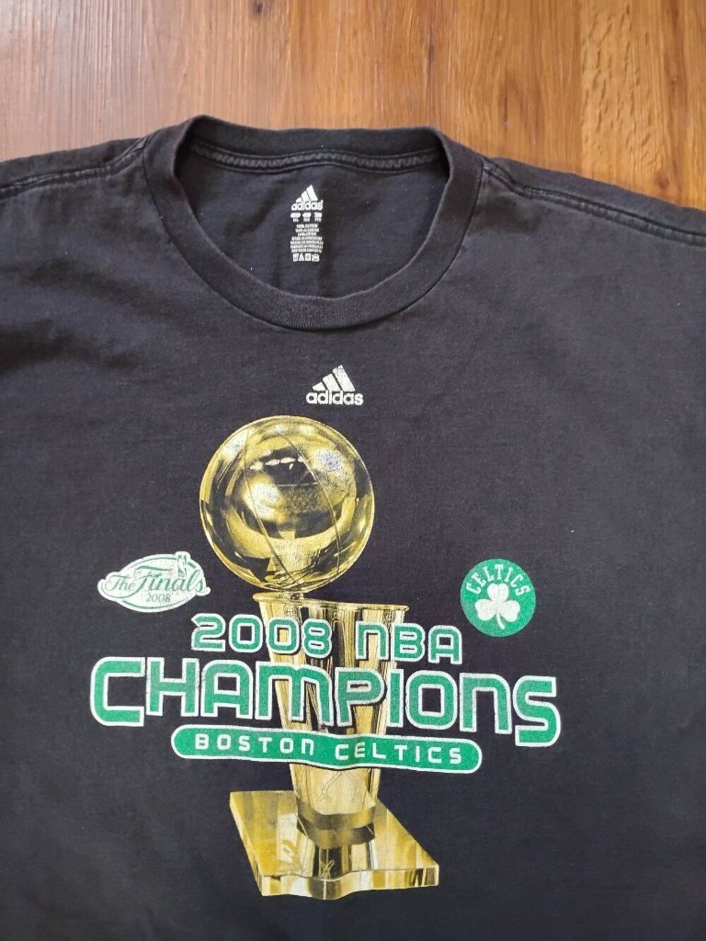 Adidas Vintage Adidas Boston Celtic NBA Champions 2008 T-Shirt Size US XXL / EU 58 / 5 - 1 Thumbnail