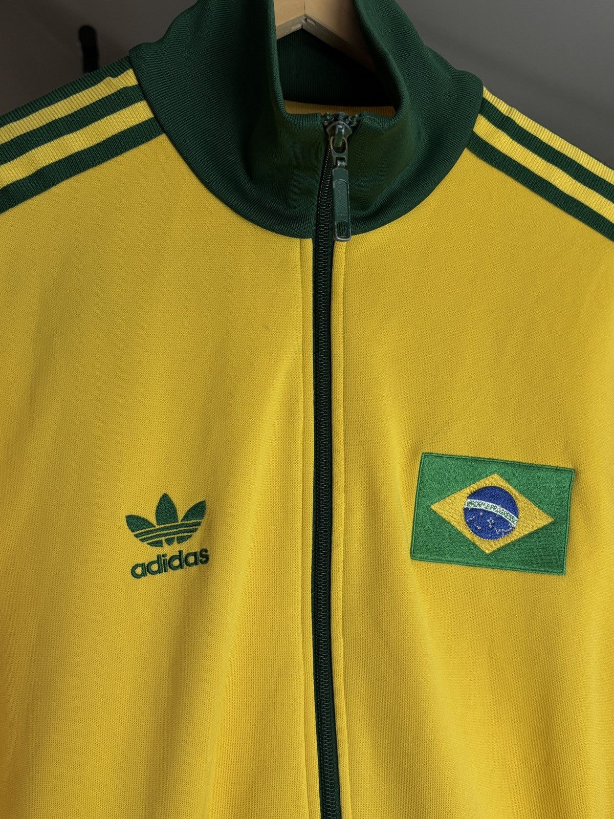 Adidas Vintage Adidas Brasil Fifa World Cup Track Zip Sweatshirt Size US S / EU 44-46 / 1 - 3 Thumbnail