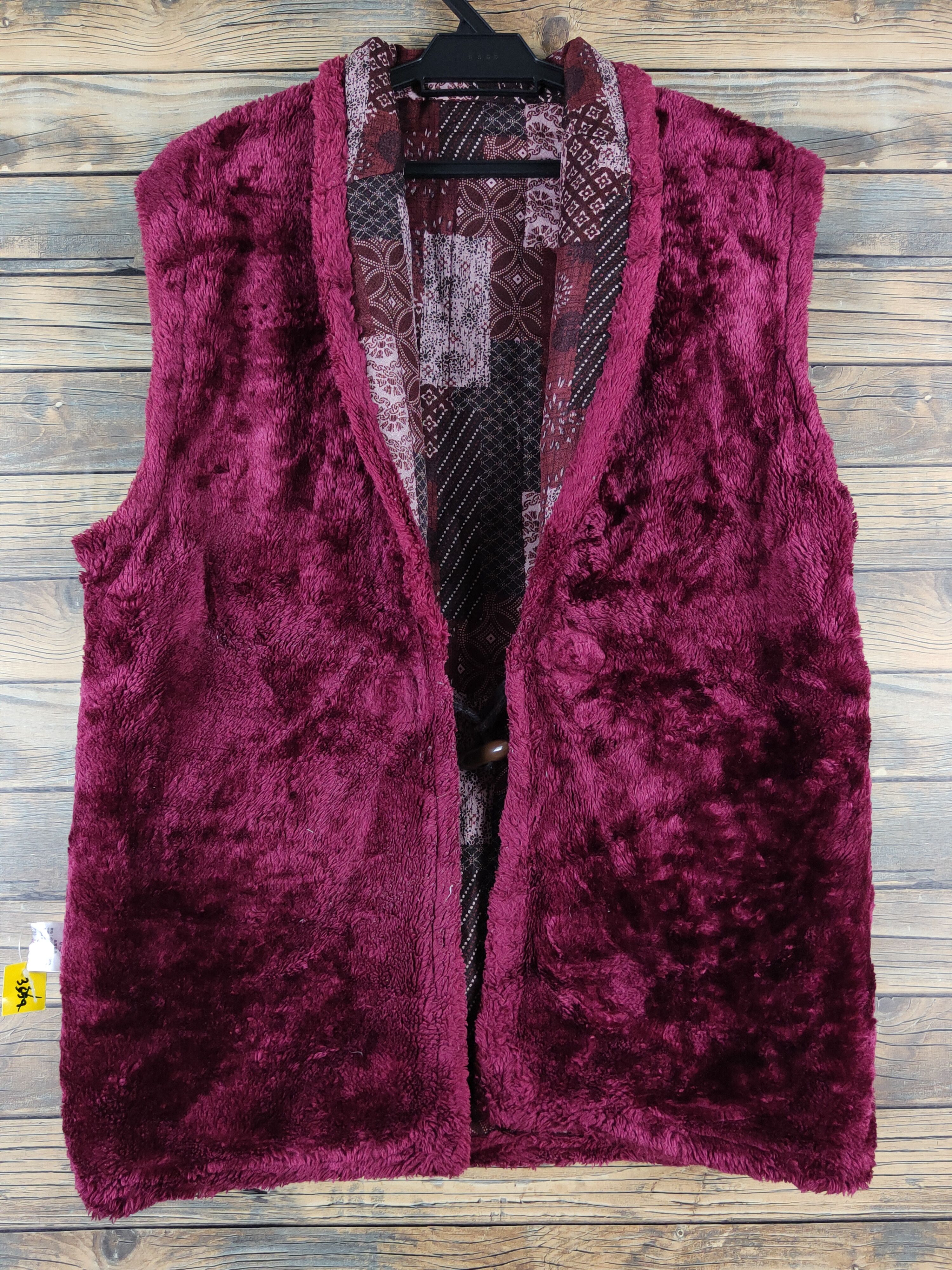 Japanese Brand Japanese Brand Maroon Fur Feux Knitwear Vests #W1938 Size US M / EU 48-50 / 2 - 1 Thumbnail
