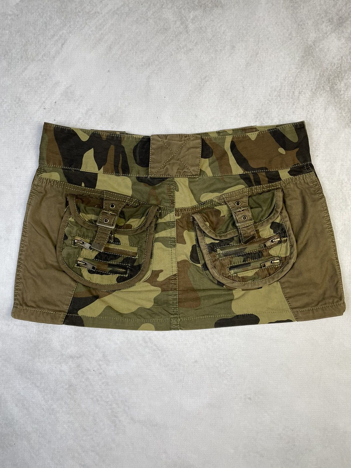 GOA 2000s Moussy Cargo Camo Micro Skirt Size 27" / US 4 / IT 40 - 5 Thumbnail