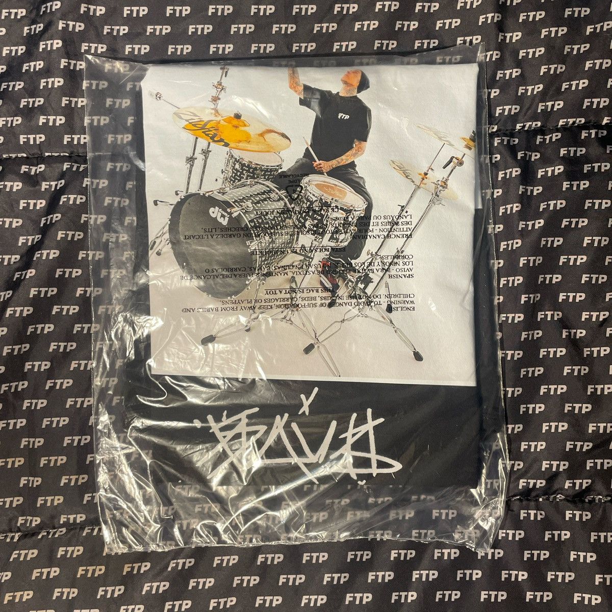 Fuck The Population FTP x FAMOUS STAR “TRAVIS BARKER” PHOTO TEE Size US XL / EU 56 / 4 - 1 Thumbnail