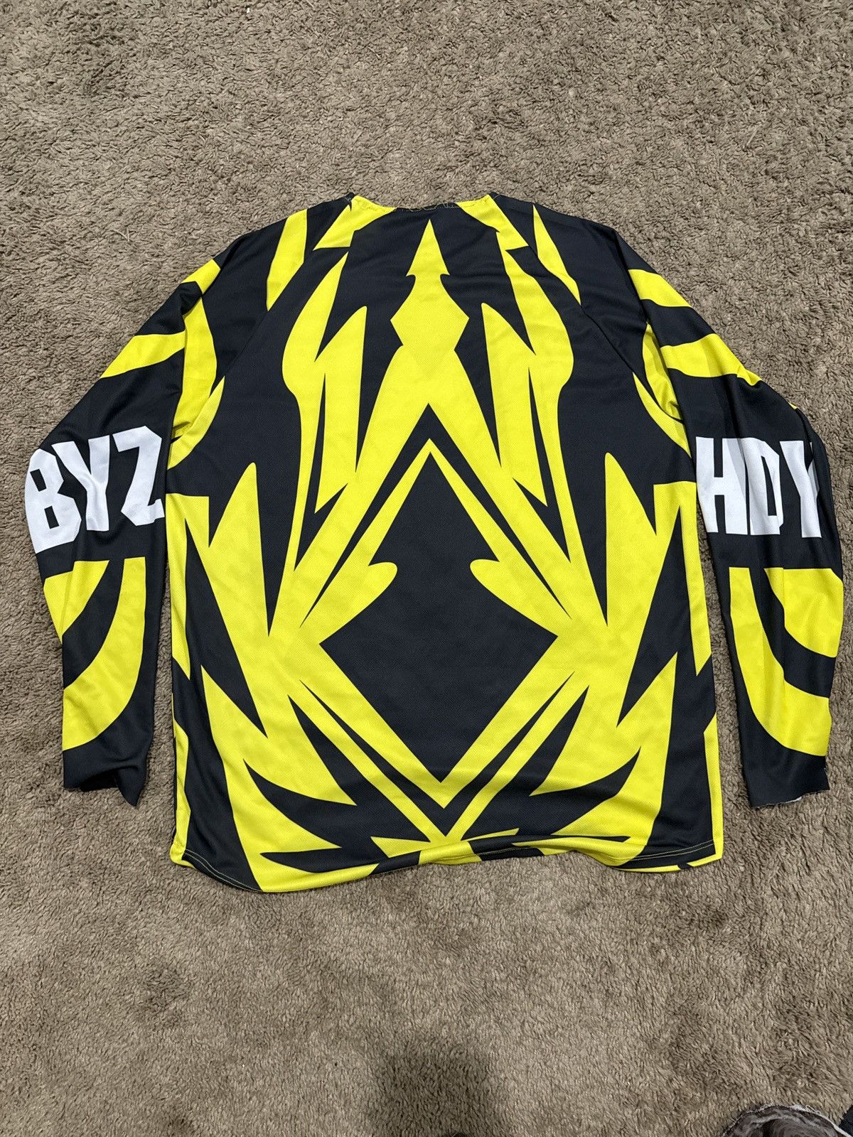 Other Long sleeve Size US XL / EU 56 / 4 - 2 Thumbnail