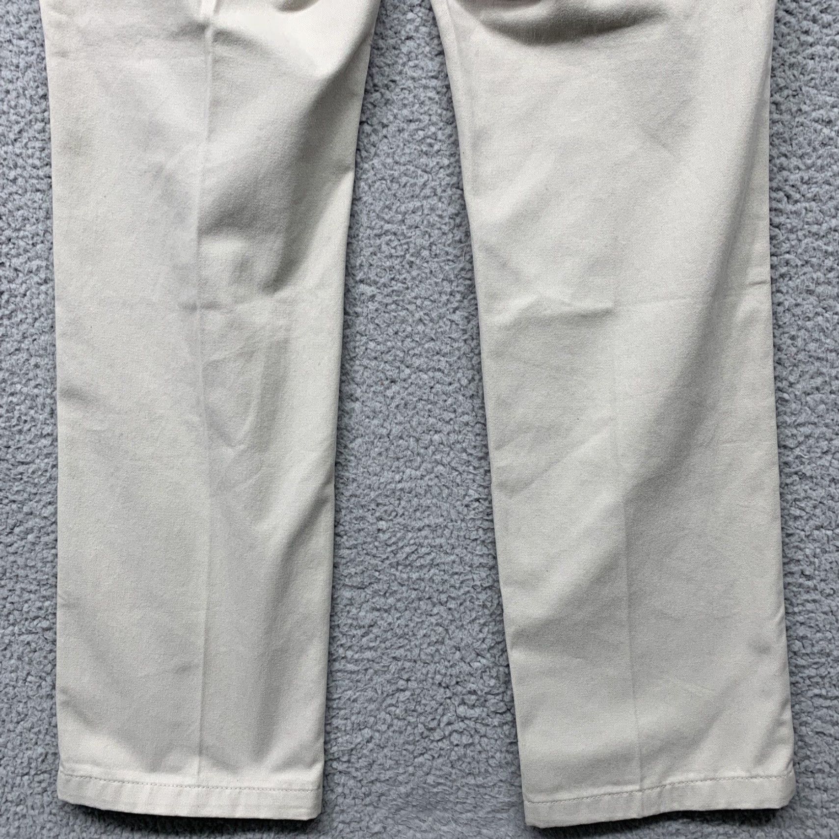 Essentials Amazon Essentials Pants Men’s 32Wx31L Slim Flat Front Beig e Cotton Polyester Back Pockets NWT Dress Pants Size US 32 / EU 48 - 6 Thumbnail