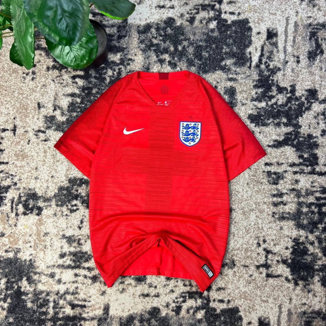 Nike Nike England Home Soccer Jersey T-Shirt Size US L / EU 52-54 / 3 - 1 Thumbnail