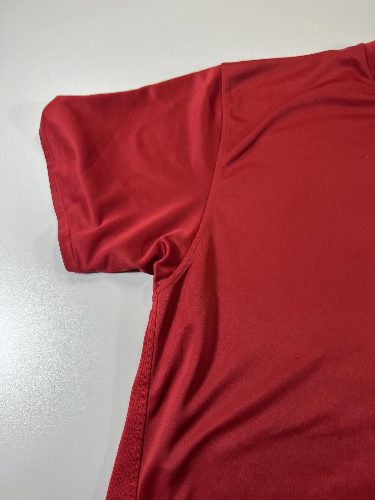Nike Nike Middle Swoosh Air maxRed Short Sleeve athletic T-Shirt Size US XL / EU 56 / 4 - 6 Thumbnail