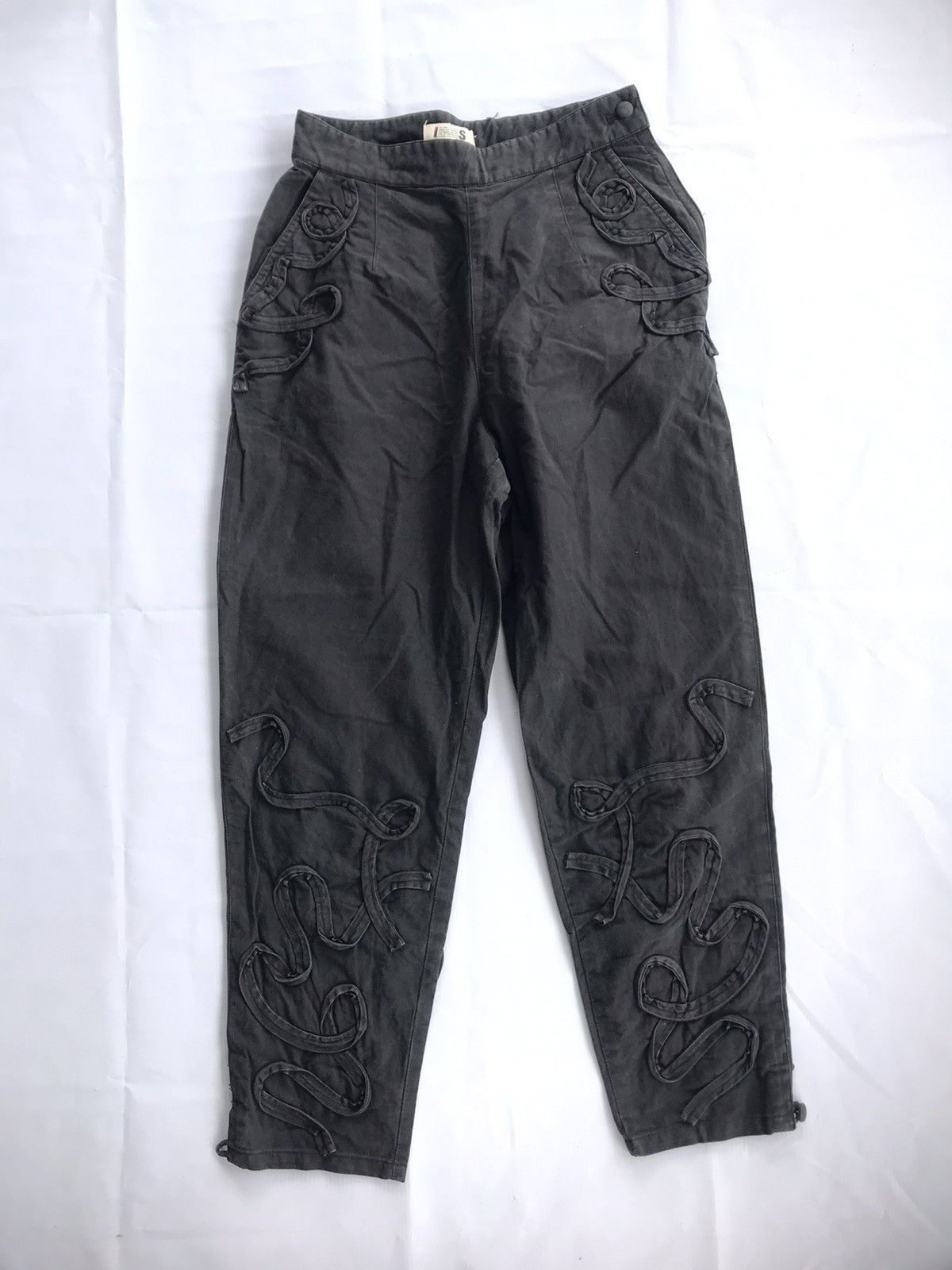 Issey Miyake × Japanese Brand × Vintage Vintage Issey Miyake Women Pants 3D Design Size 25" / US 0 / IT 36 - 1 Thumbnail