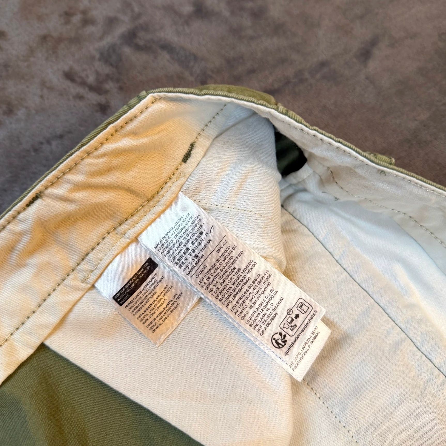 Levi's Levi's Ace Cargo Pants Mens 38x30 Olive Green 100% Cotton Relaxed Tapered NWT Size US 38 / EU 54 - 6 Thumbnail