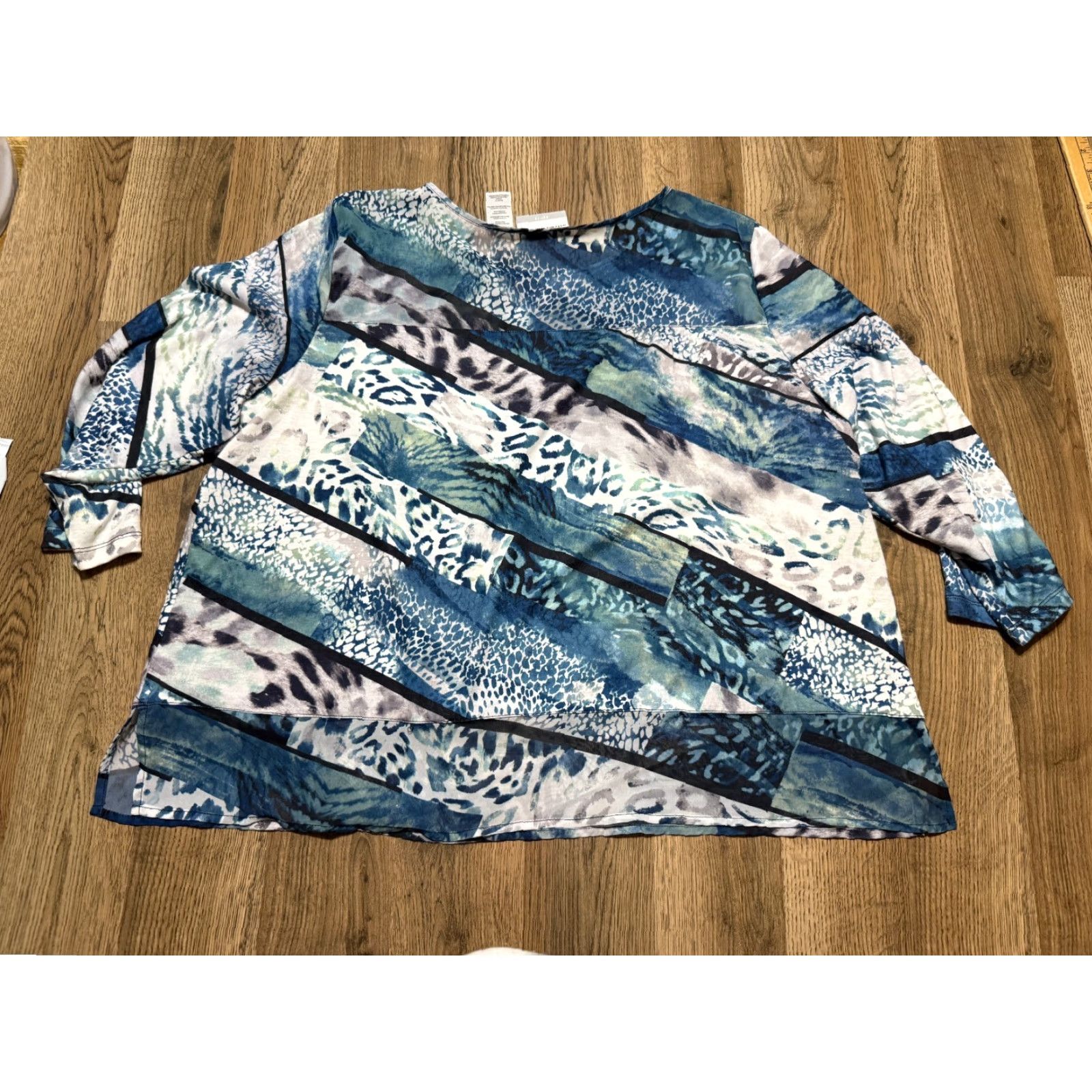 Vintage Alfred Dunner Blouse Women's XL Petite Long Sleeve Green Blue White Black Gems Size XL / US 12-14 / IT 48-50 - 3 Thumbnail