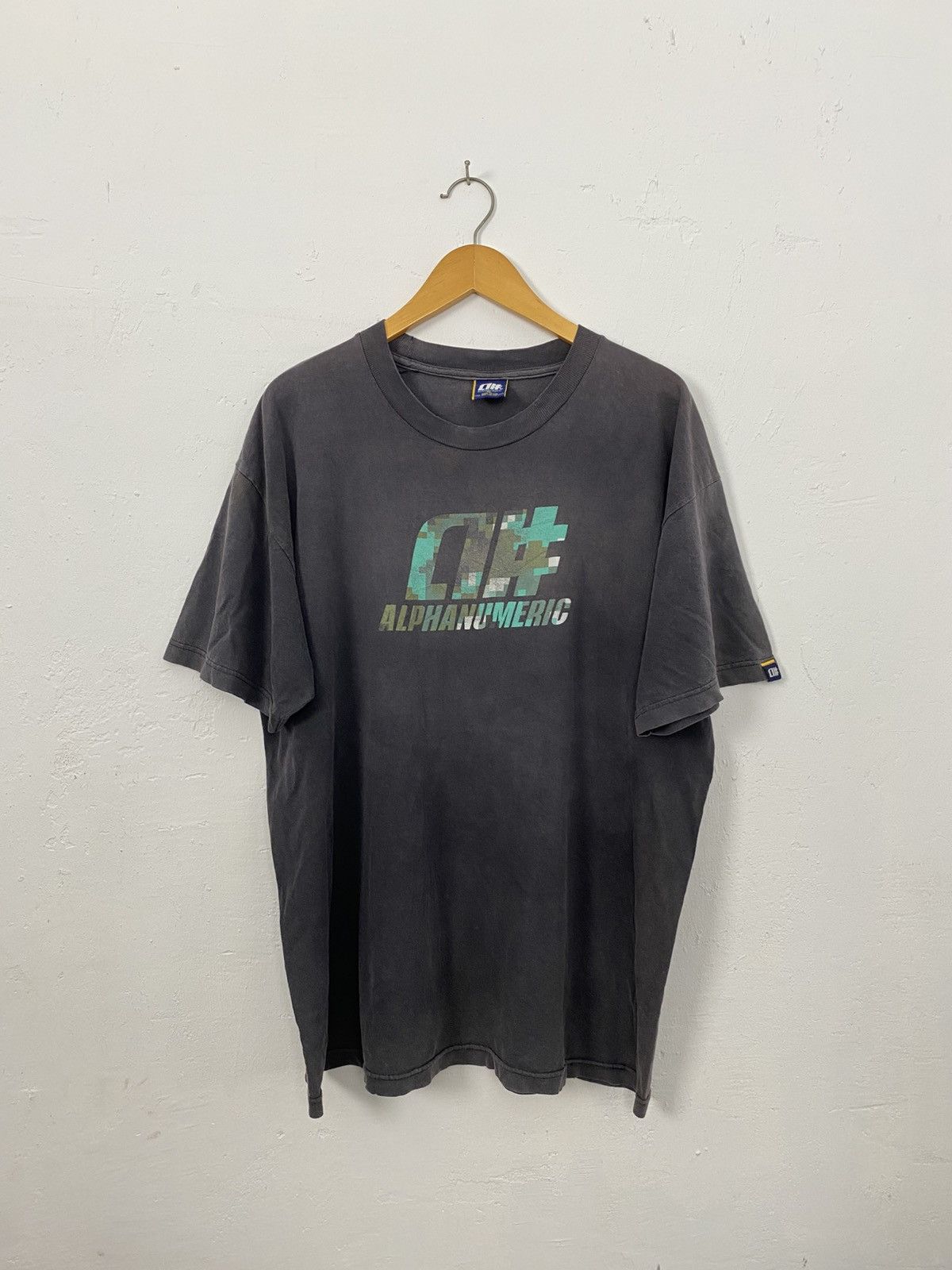 Alphanumeric Vintage Alphanumeric skateboard t-shirt Size US XL / EU 56 / 4 - 1 Thumbnail
