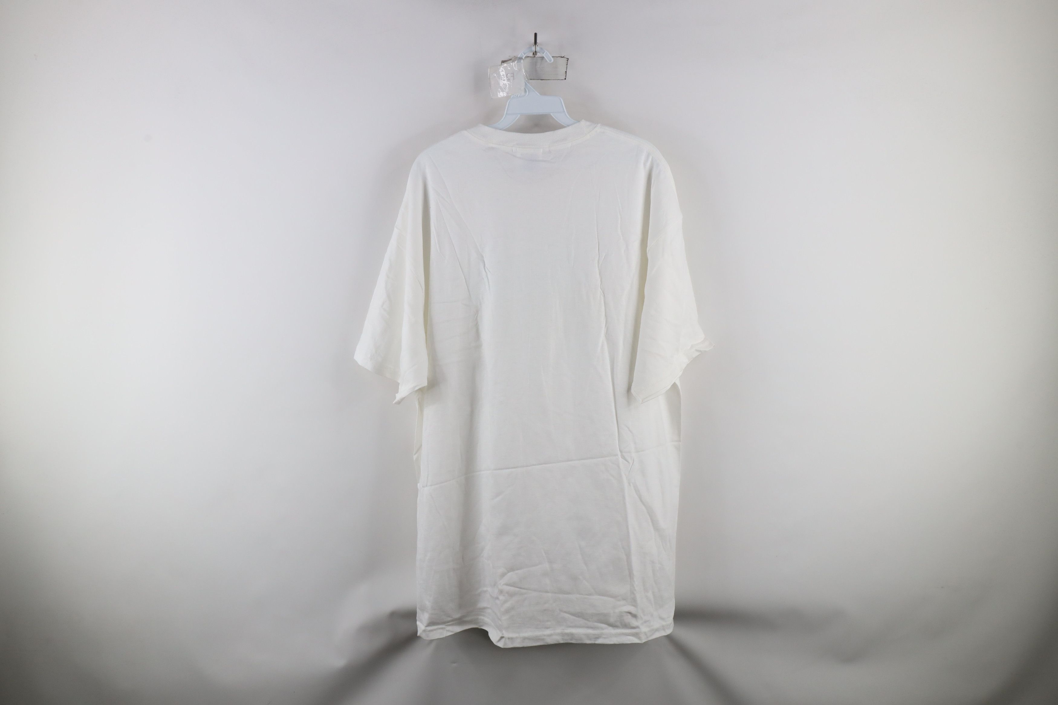 Vintage Vintage Y2K 2001 Budweiser Crisp Clean Celtic Beer T-Shirt Size US XL / EU 56 / 4 - 7 Thumbnail