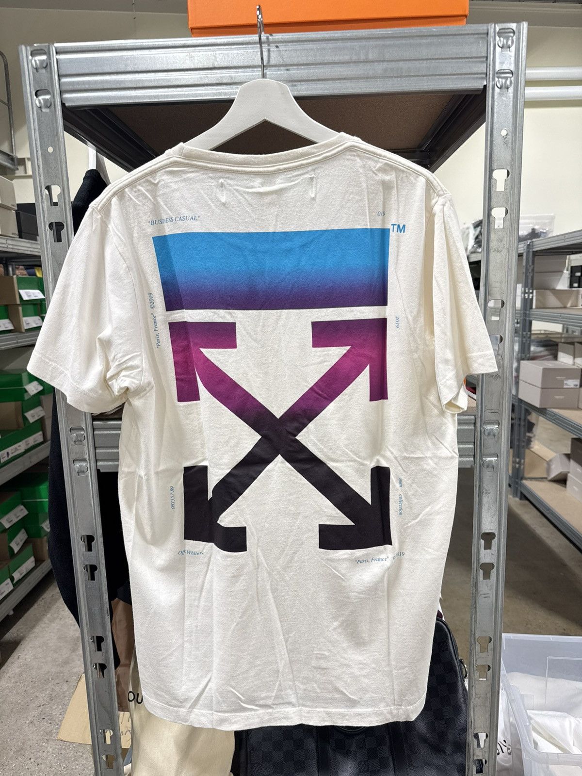 Off-White Off-White Chain Arrow T-Shirt NEW 525$ | Grailed