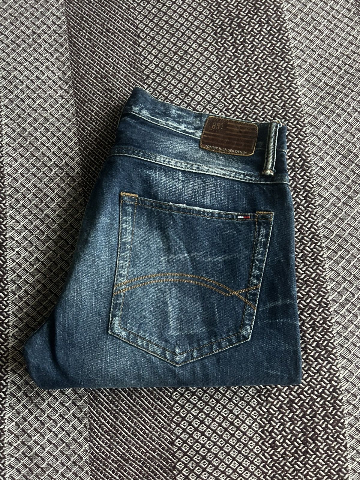 Tommy Hilfiger Tommy Hilfiger Denim Jeans Ryder Distressed Washed Y2K Sz 34 Size US 34 / EU 50 - 13 Thumbnail