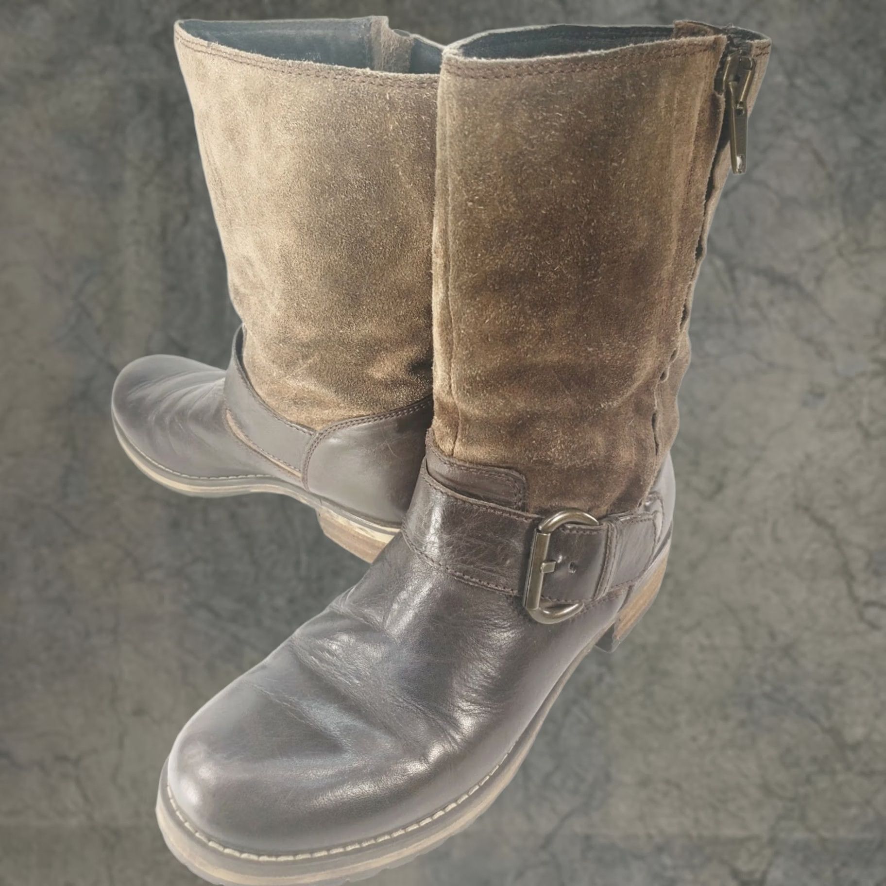 Clarks Clarks Majorca Isle Boots Women's 7M Brown Suede Leather Zip Block Heel Two Tone Western Casual Comfort Boots Women 66576 Size US 7 / IT 37 - 1 Thumbnail