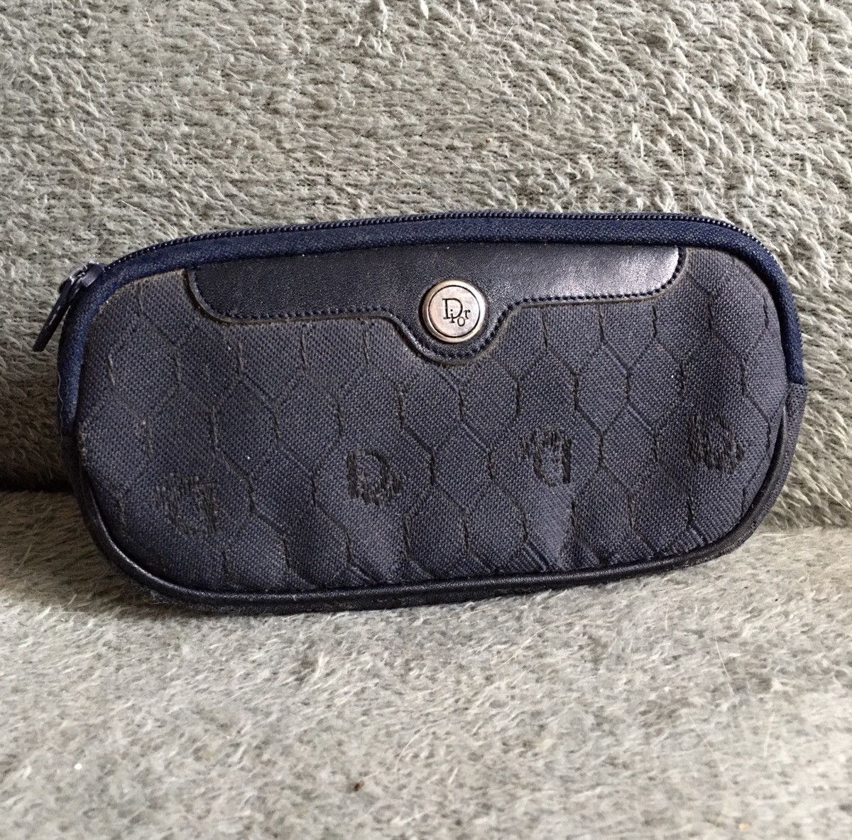 Dior × Vintage Christian Dior Canvas Monogram Vintage Clutch Travel Bag Size ONE SIZE - 4 Thumbnail