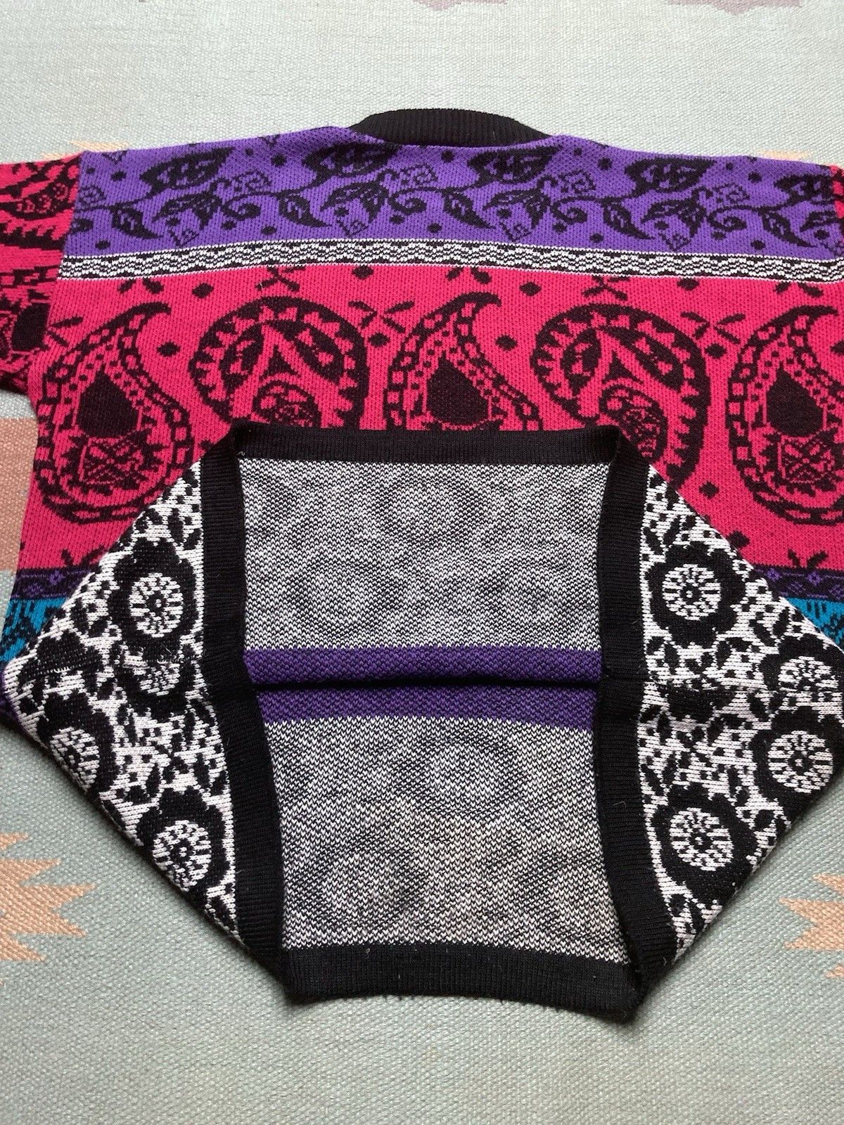 Vintage Vtg 80s acrylic knit sweater paisley geometric soft adult XL Size US XL / EU 56 / 4 - 7 Thumbnail