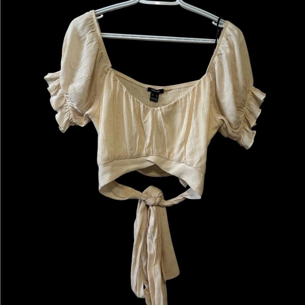 Forever 21 Forever 21 Cream Puff Sleeve Crop Top Size L / US 10 / IT 46 - 1 Thumbnail