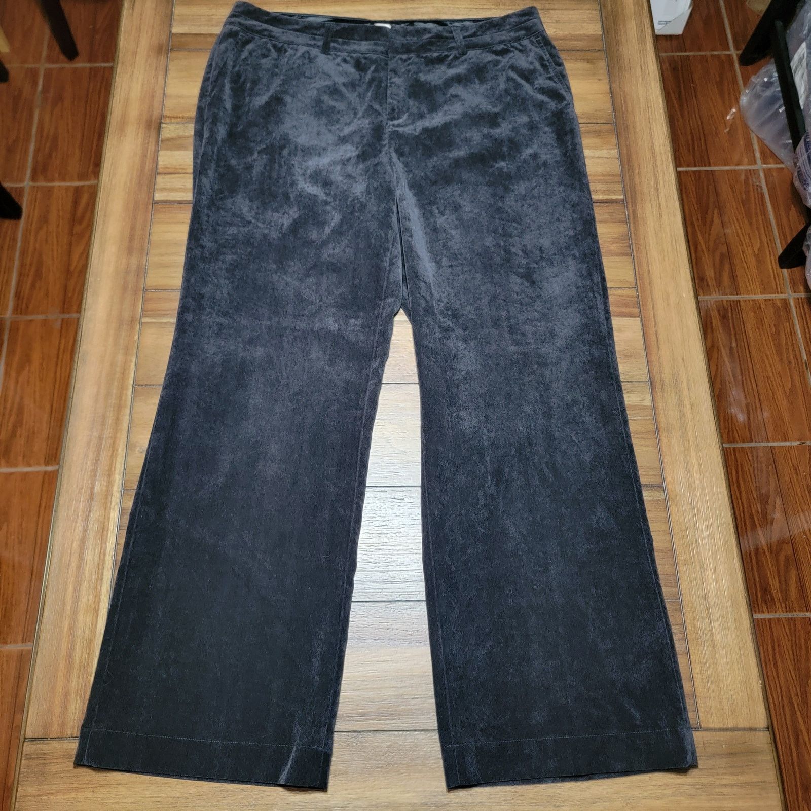 Coldwater Creek Coldwater Creek Corduroy Pants w/ Faux Back Pockets - W18 Size 40" / US 18 - 1 Thumbnail