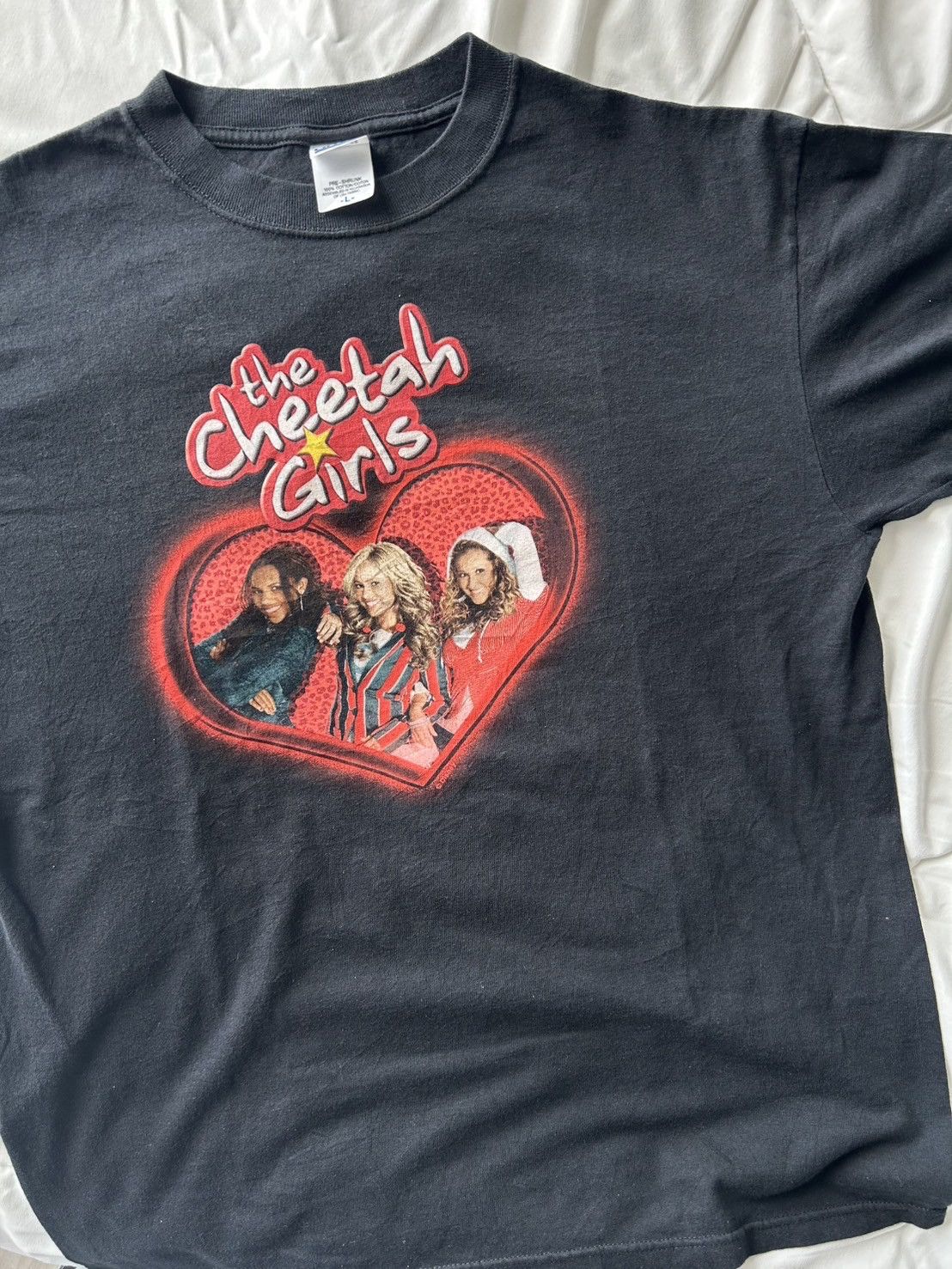 Vintage The Cheetah Girls Vintage T Shirt 00’ Size US L / EU 52-54 / 3 - 1 Thumbnail