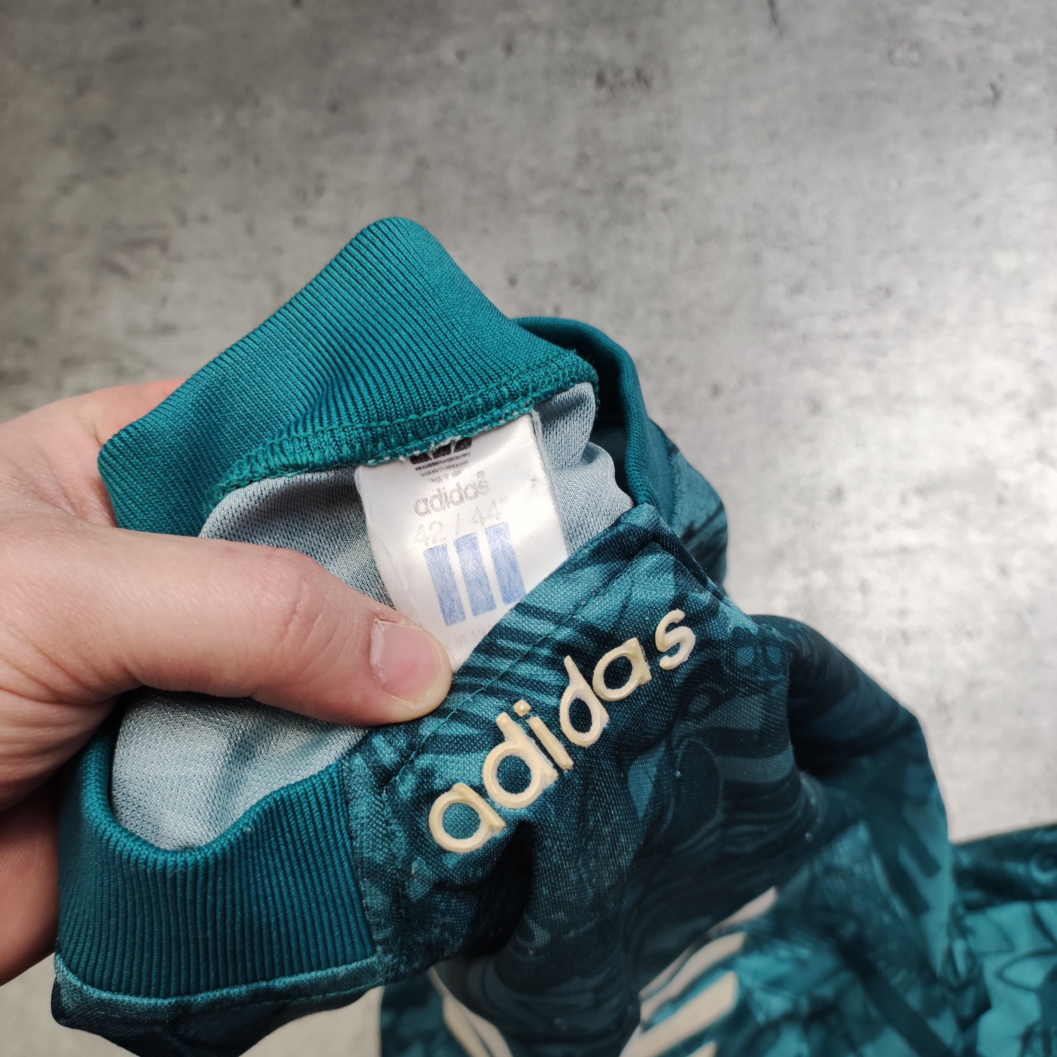 Adidas × Vintage Vintage RARE 90s Adidas Originals Big Logo Football Jersey Size US L / EU 52-54 / 3 - 8 Thumbnail