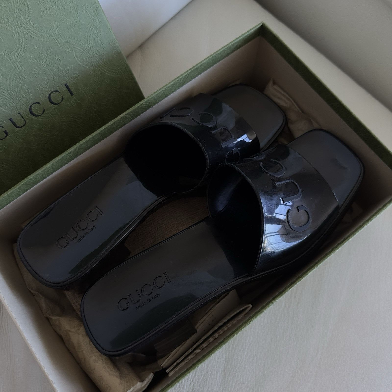 Gucci NEW GUCCI BLACK Rubber Logo Platform Block Heel Slide Sandal Size US 9 / IT 39 - 5 Thumbnail