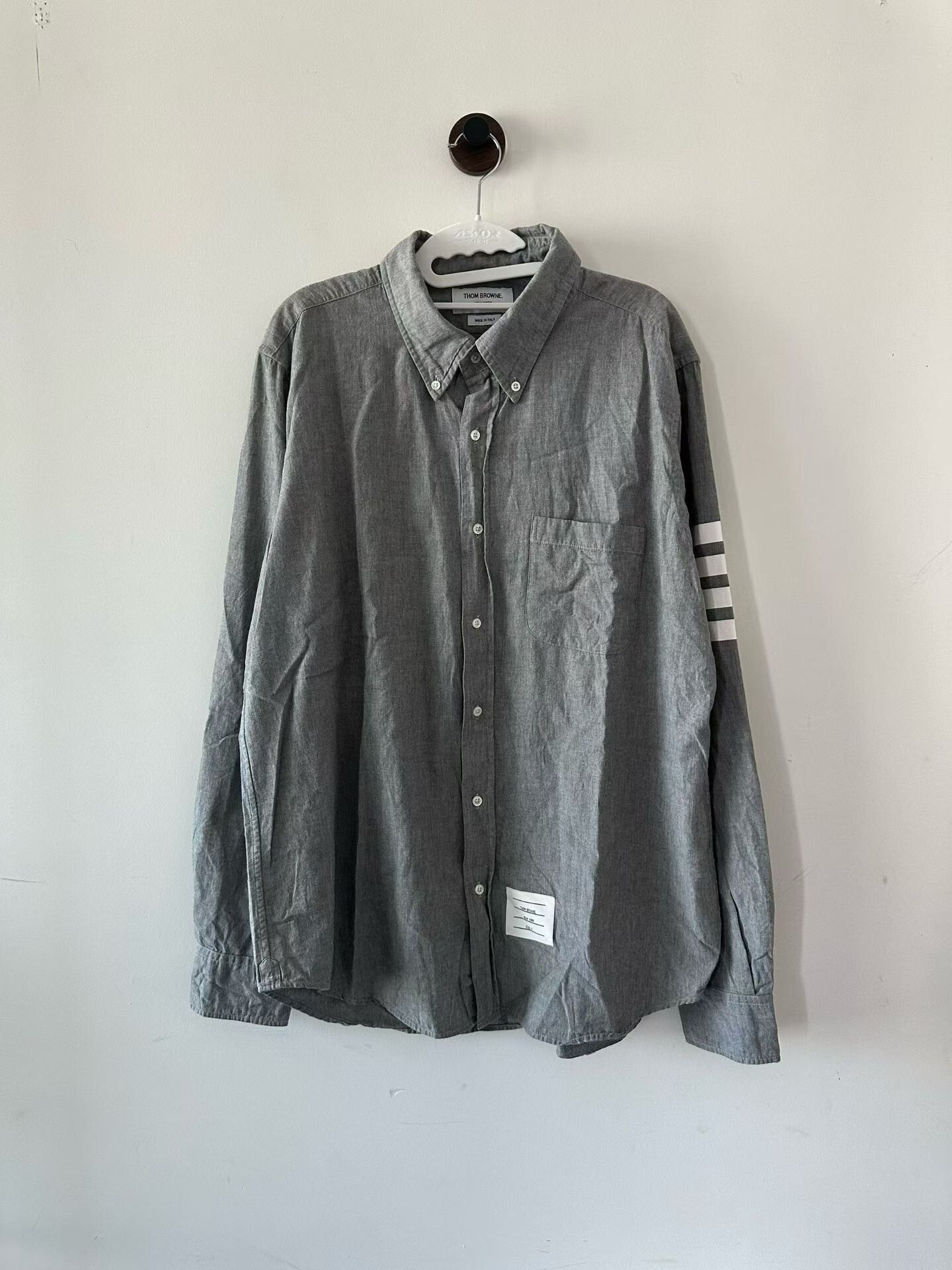 Thom Browne Thom Browne Gray Sleeve Logo Shirt Size US XL / EU 56 / 4 - 1 Thumbnail